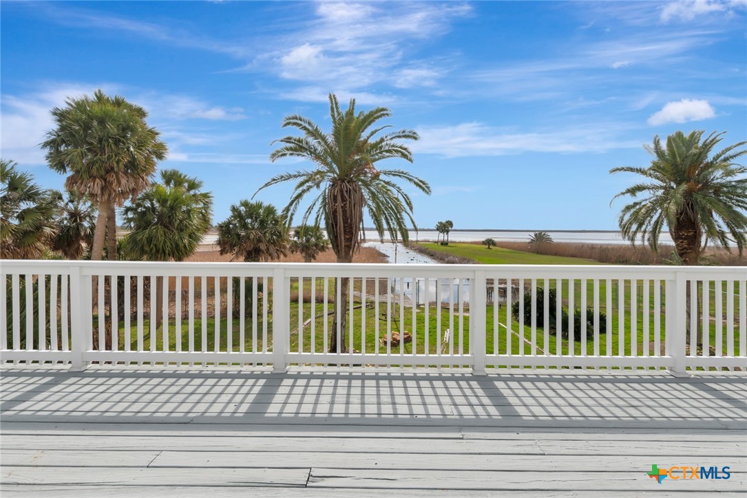 Port Lavaca, Texas, 77979, United States, 4 Bedrooms Bedrooms, ,5 BathroomsBathrooms,Residential,For Sale,1989257