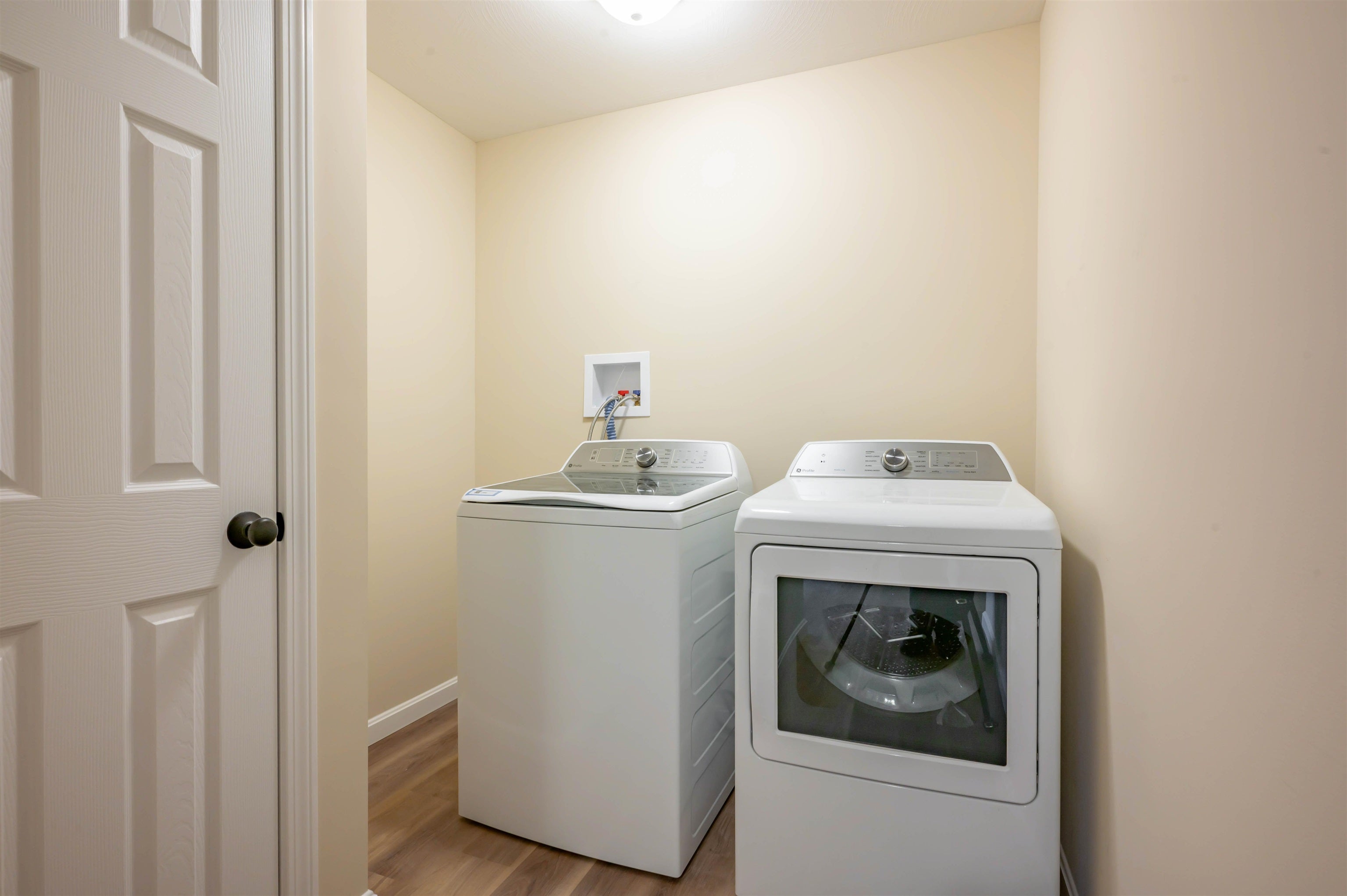 Hillsborough, New Hampshire, 03244, United States, 3 Bedrooms Bedrooms, ,1 BathroomBathrooms,Residential,For Sale,1793225