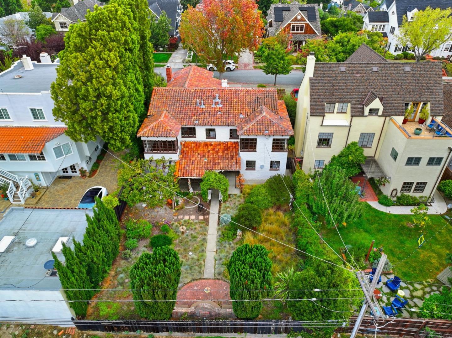 Burlingame, California, 94010, United States, 2 Bedrooms Bedrooms, ,2 BathroomsBathrooms,Residential,For Sale,1987615