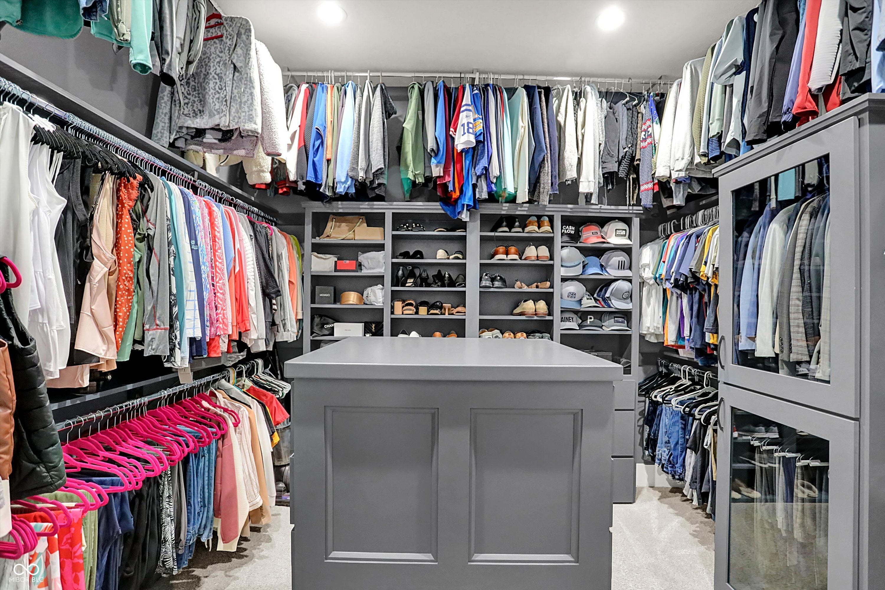 Greenwood, Indiana, 46143, United States, 4 Bedrooms Bedrooms, ,4 BathroomsBathrooms,Residential,For Sale,1978019