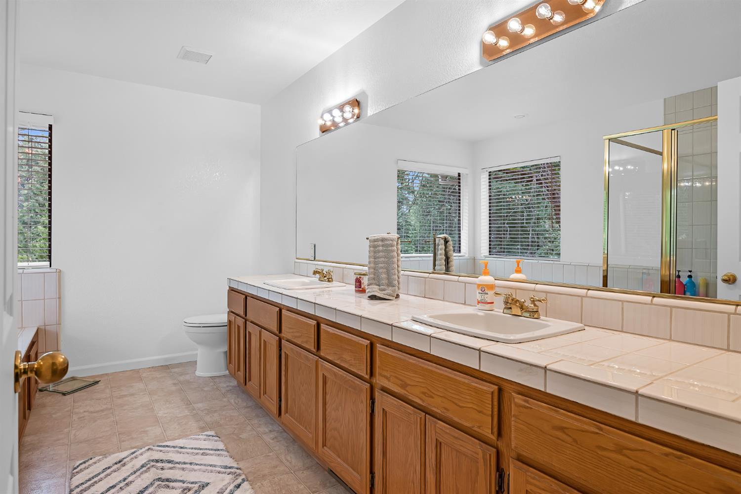 Camino, California, 95709, United States, 4 Bedrooms Bedrooms, ,2 BathroomsBathrooms,Residential,For Sale,1981302