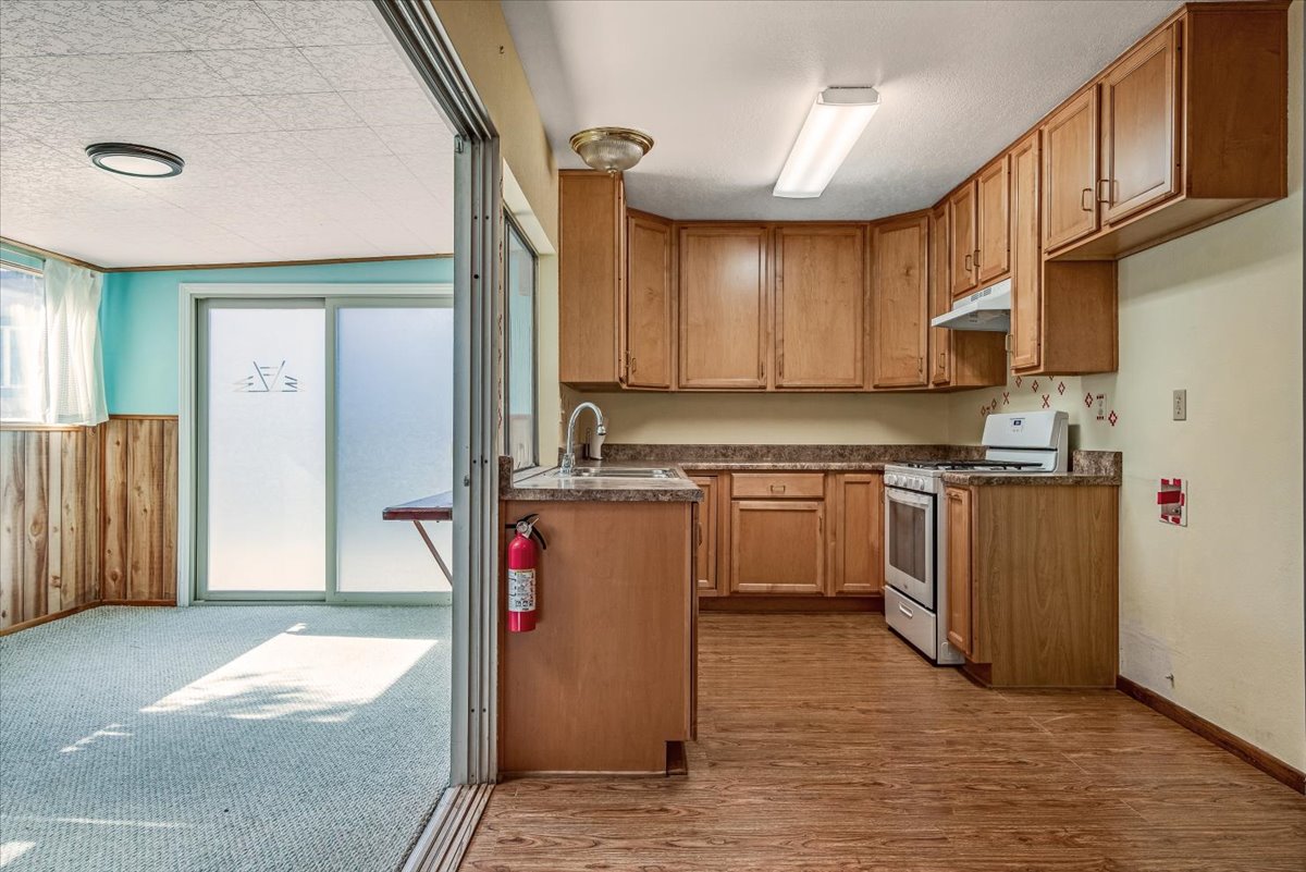 Lompoc, California, 93436, United States, 3 Bedrooms Bedrooms, ,2 BathroomsBathrooms,Residential,For Sale,1991167