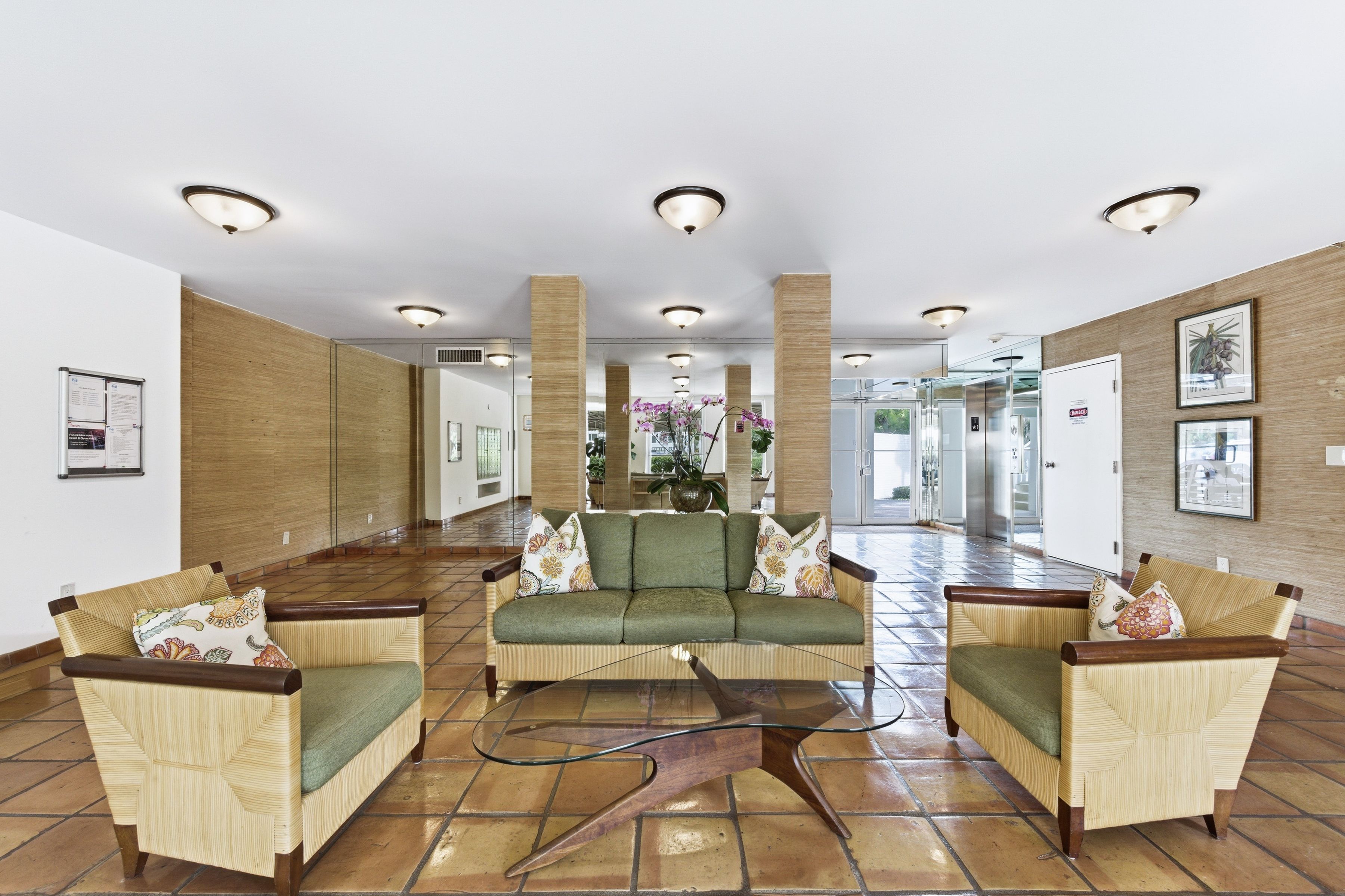  139 Sunrise Avenue 102 - 物件實景