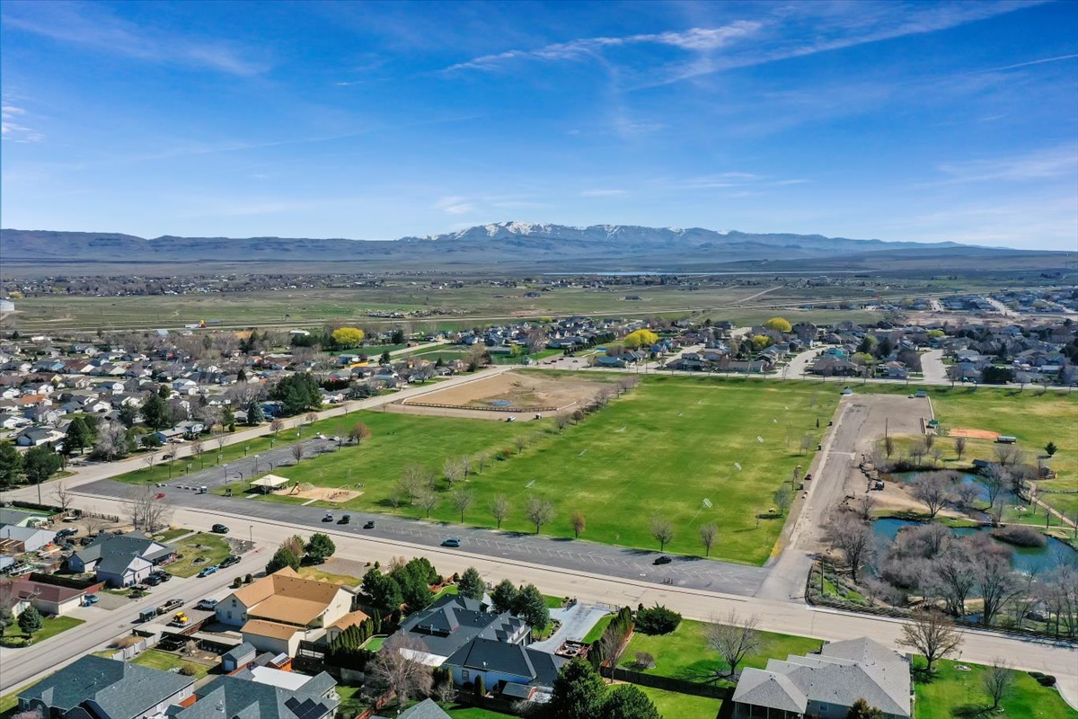 Mountain Home, Idaho, 83647, United States, 4 Bedrooms Bedrooms, ,5 BathroomsBathrooms,Residential,For Sale,1978242