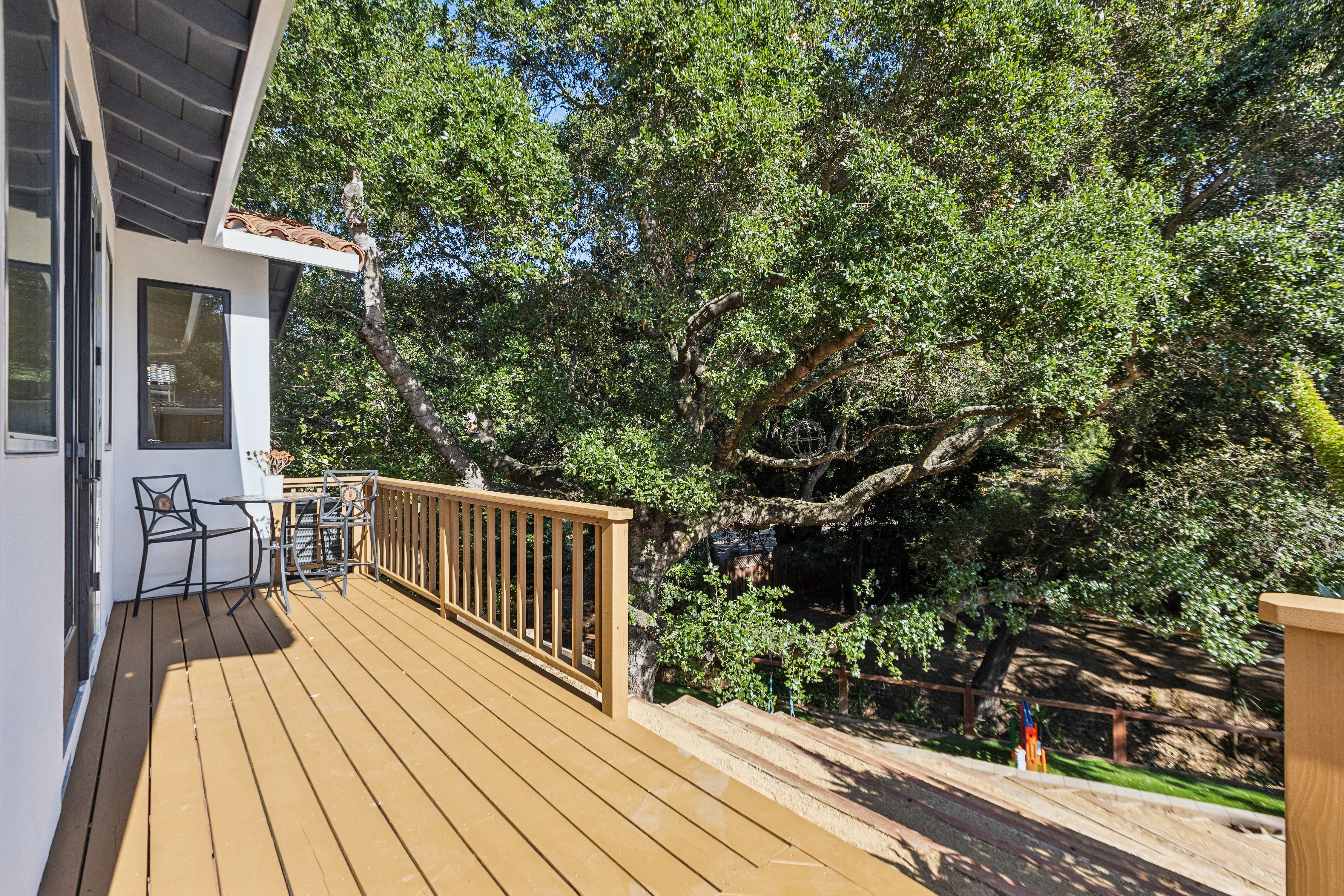  Private Gated Sanctuary With Expansive Outdoor Living - 物件實景