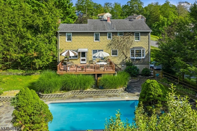 West Milford Twp., New Jersey, 07480-1601, United States, 4 Bedrooms Bedrooms, ,3 BathroomsBathrooms,Residential,For Sale,1928755