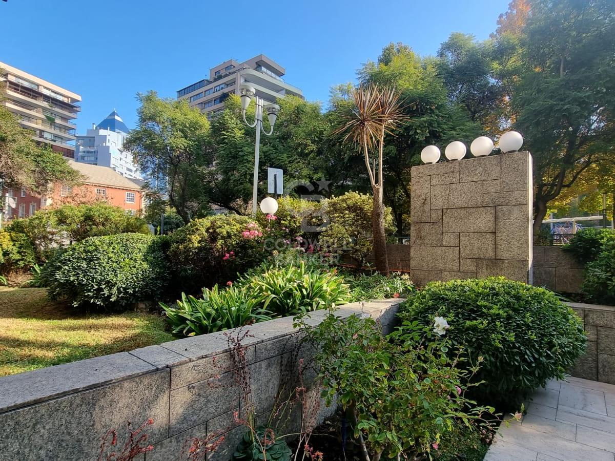 Las Condes, Chile, 4 Bedrooms Bedrooms, ,4 BathroomsBathrooms,Residential,For Sale,1709659