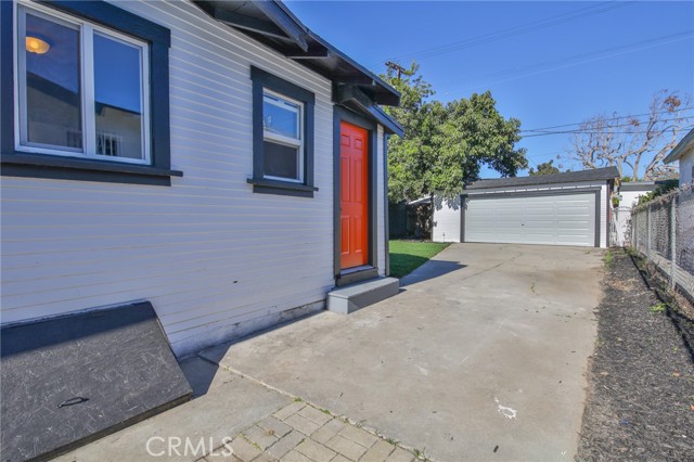 Los Angeles, California, 90044, United States, 2 Bedrooms Bedrooms, ,1 BathroomBathrooms,Residential,For Sale,2002532