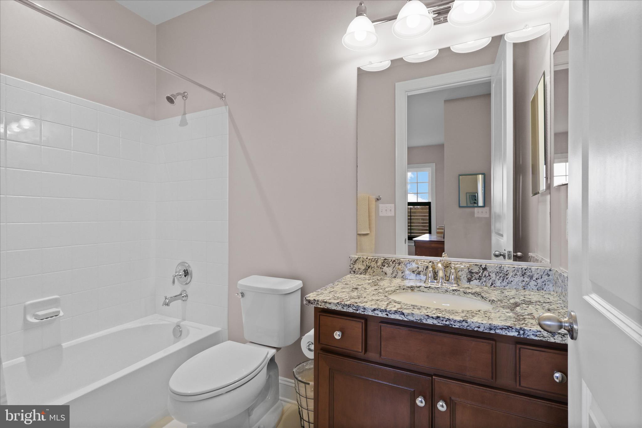 Aldie, Virginia, 20105, United States, 5 Bedrooms Bedrooms, ,5 BathroomsBathrooms,Residential,For Sale,1987386