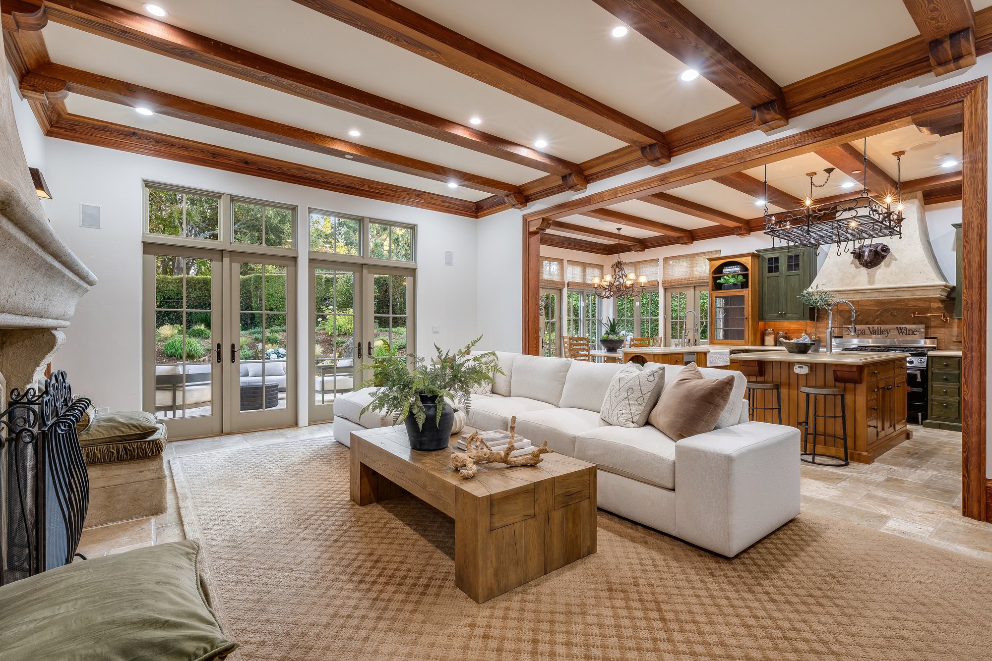  Timeless Elegance in Lower Hillsborough - 物件實景