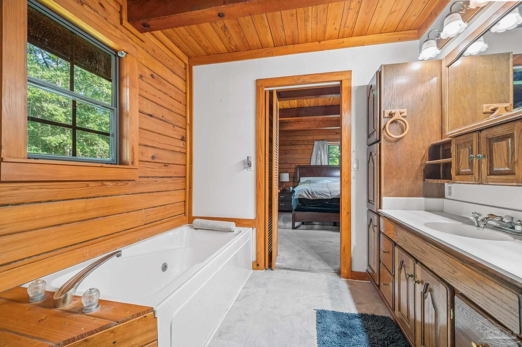 Molino, Florida, 32577, United States, 4 Bedrooms Bedrooms, ,3 BathroomsBathrooms,Residential,For Sale,1876750