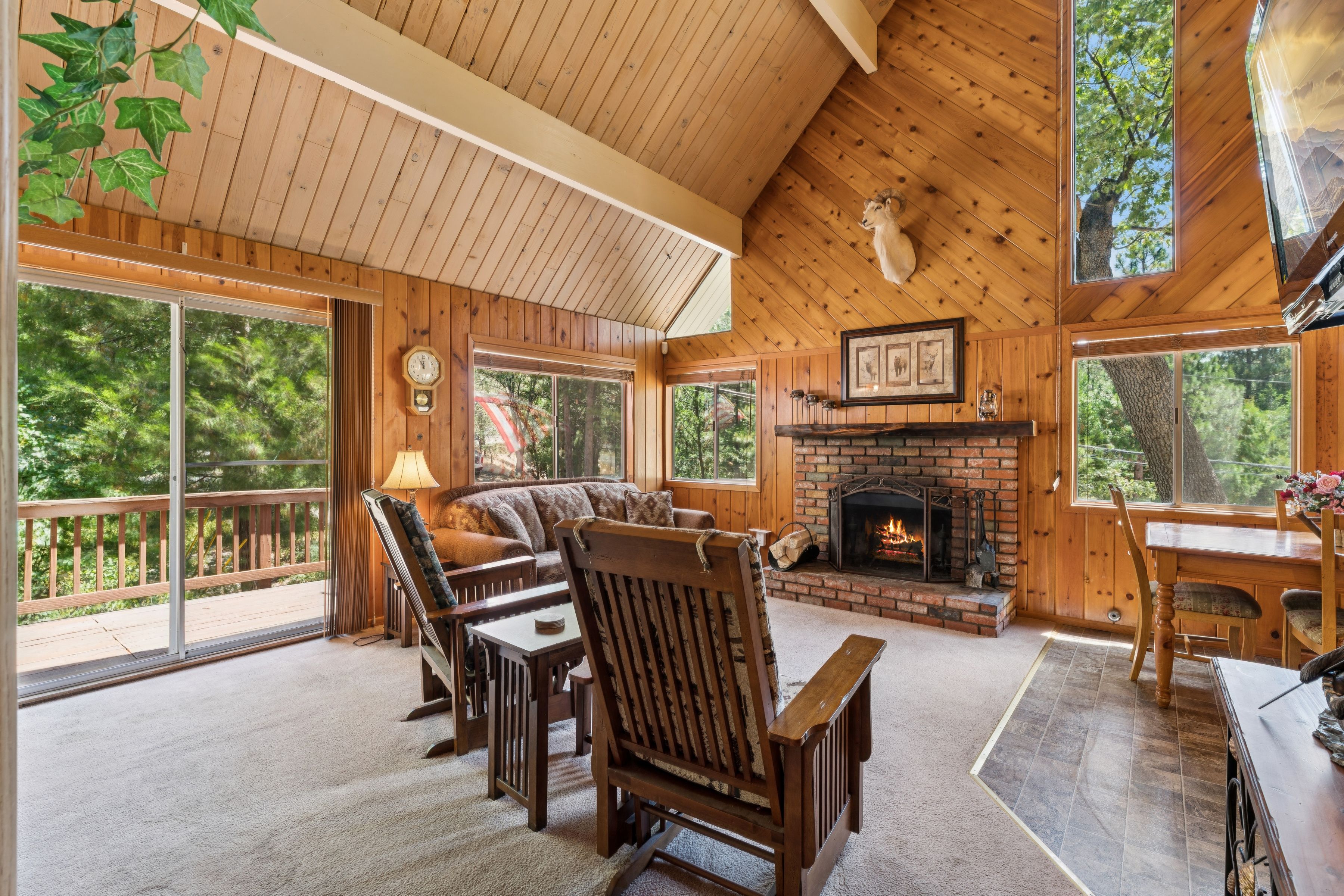  27376 Alpen Drive, Lake Arrowhead, CA 92352 - 物件實景