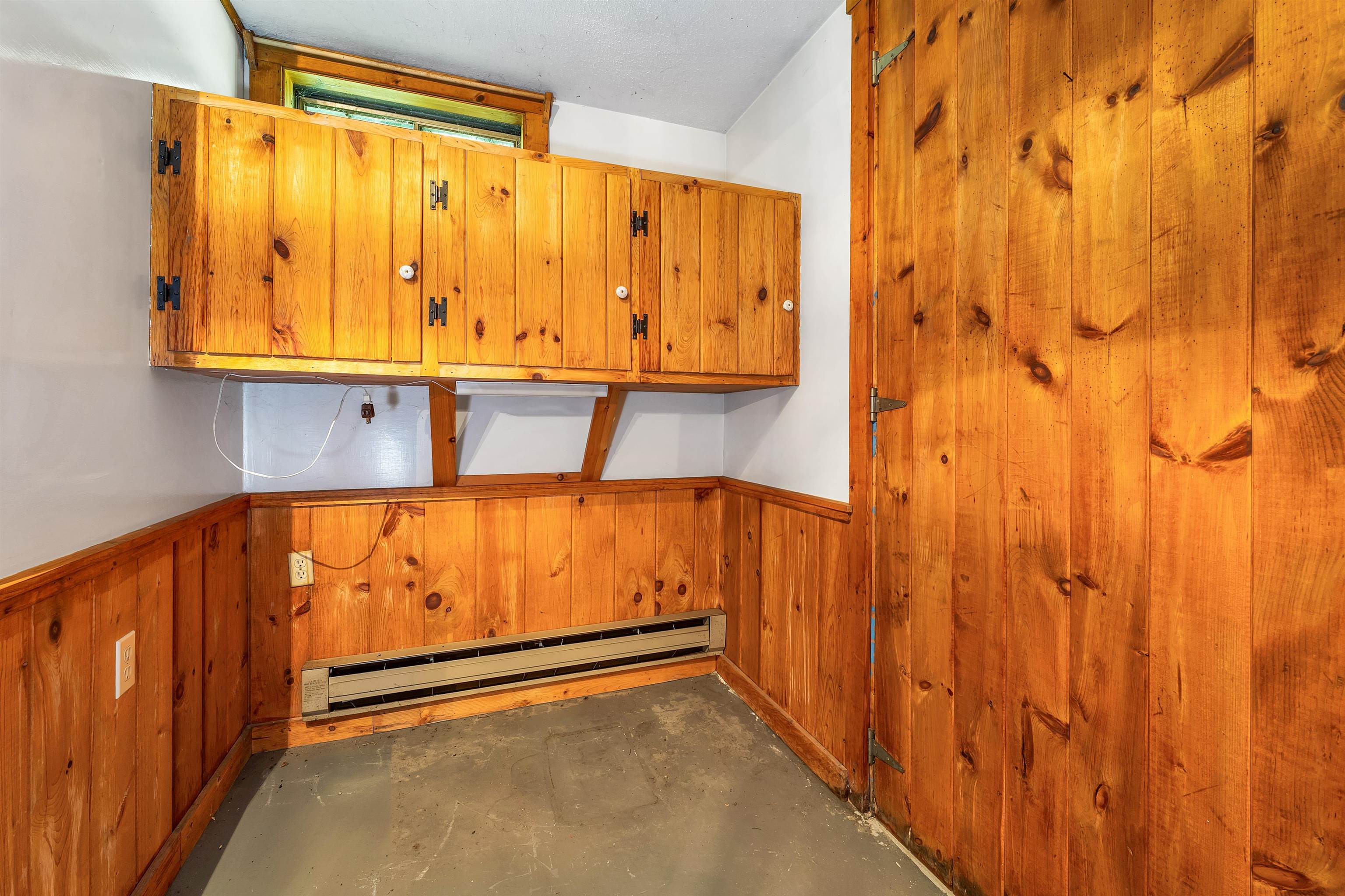 Chesterfield, New Hampshire, 03466, United States, 4 Bedrooms Bedrooms, ,2 BathroomsBathrooms,Residential,For Sale,1934189