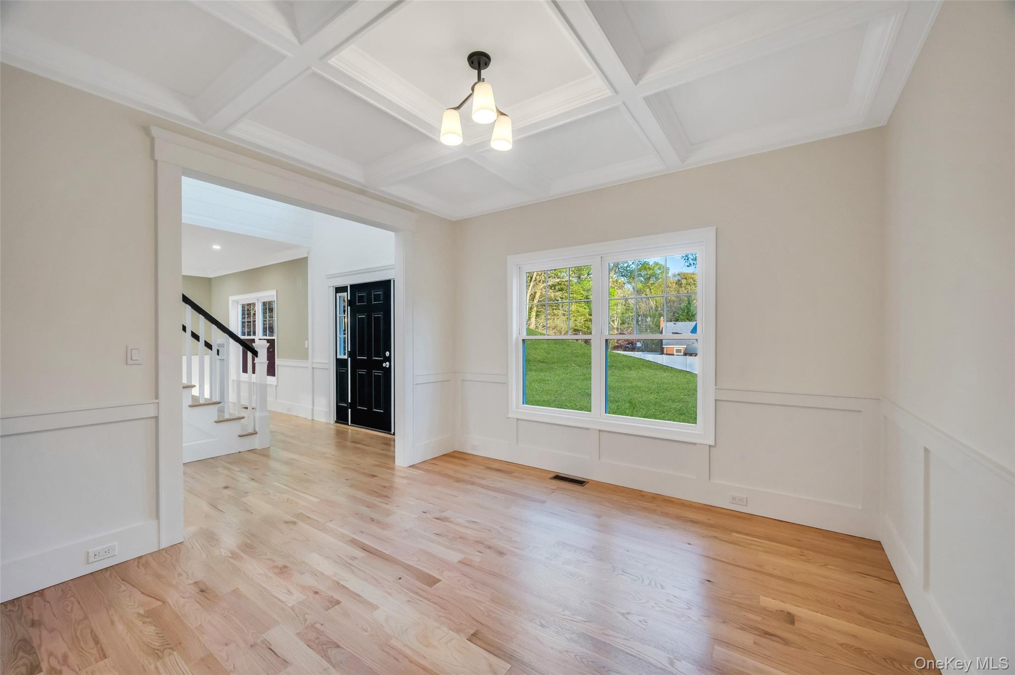 Smithtown, New York, 11787, United States, 4 Bedrooms Bedrooms, ,3 BathroomsBathrooms,Residential,For Sale,1934654