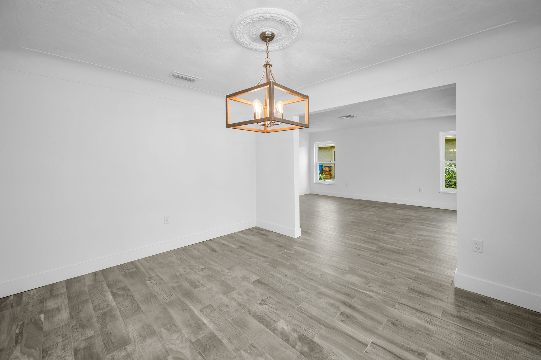 St Petersburg Beach, Florida, 33703, United States, 3 Bedrooms Bedrooms, ,2 BathroomsBathrooms,Residential,For Sale,1979522