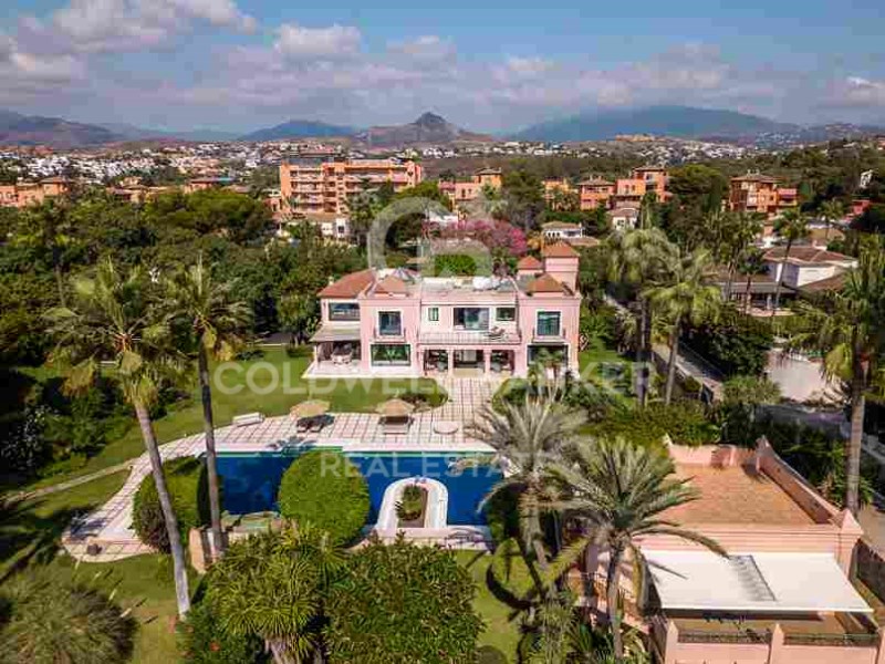 Estepona, Andalusia, ES, 8 Bedrooms Bedrooms, ,8 BathroomsBathrooms,Residential,For Sale,1806113