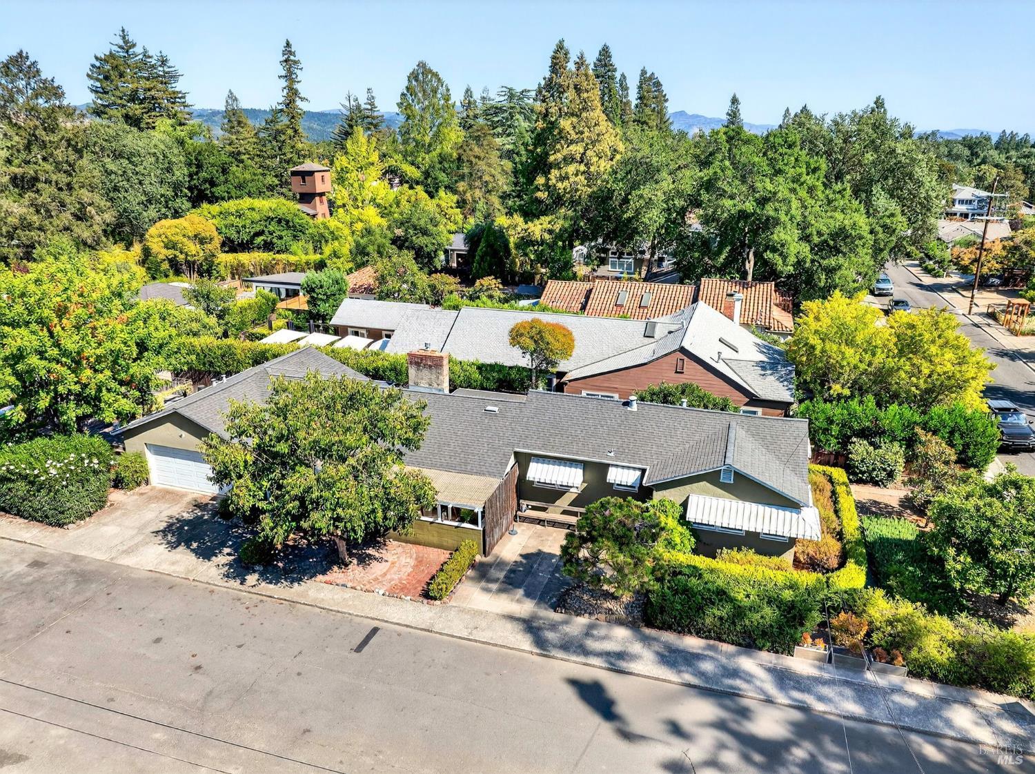 St. Helena, California, 94574, United States, 2 Bedrooms Bedrooms, ,2 BathroomsBathrooms,Residential,For Sale,1932187