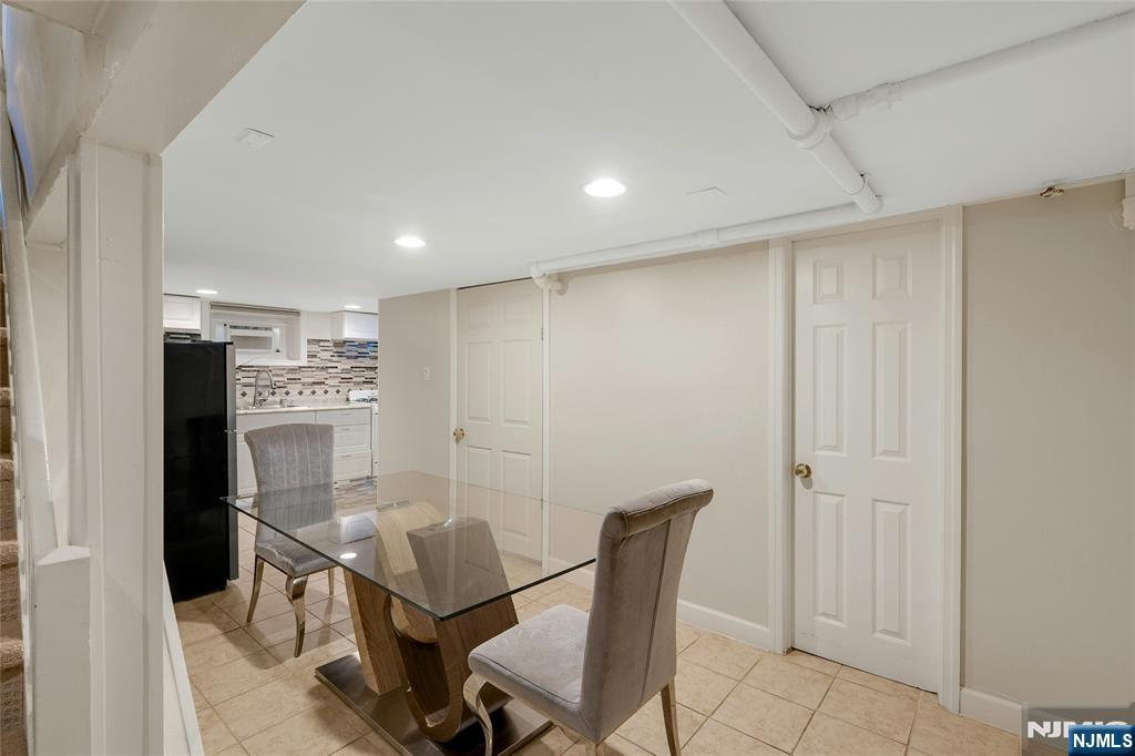 Ridgefield, New Jersey, 07657, United States, 4 Bedrooms Bedrooms, ,3 BathroomsBathrooms,Residential,For Sale,1991908