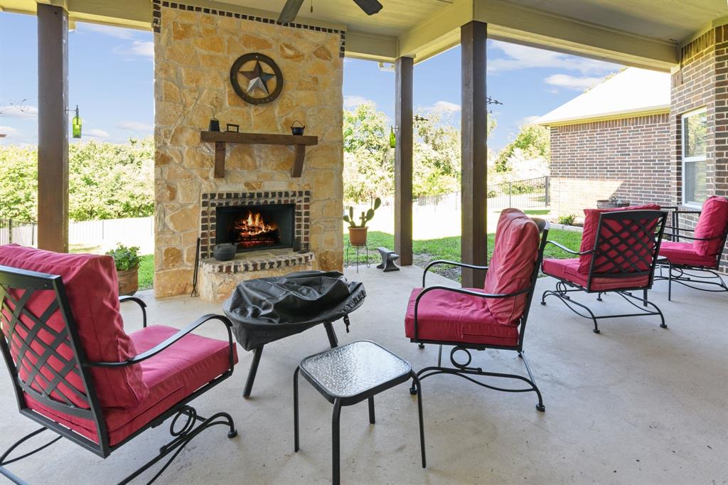 Lakeside, Texas, 76108, United States, 4 Bedrooms Bedrooms, ,3 BathroomsBathrooms,Residential,For Sale,1796738
