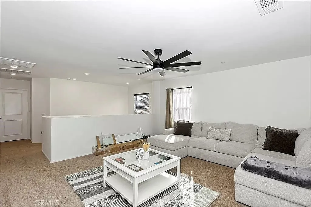 Victorville, California, 92392, United States, 5 Bedrooms Bedrooms, ,4 BathroomsBathrooms,Residential,For Sale,1984455