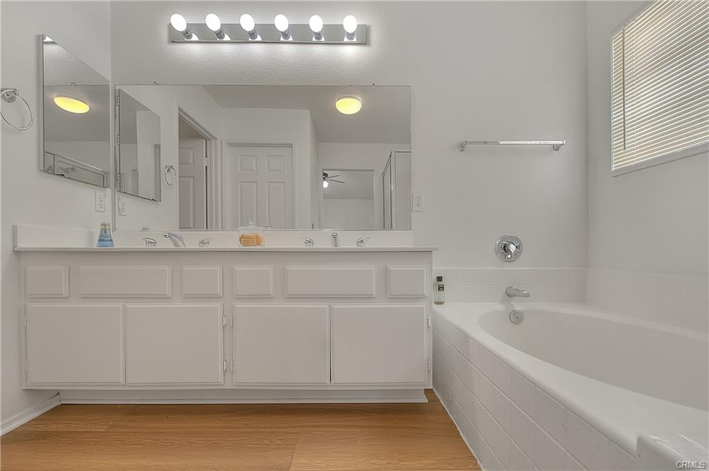 Victorville, California, 92392, United States, 5 Bedrooms Bedrooms, ,3 BathroomsBathrooms,Residential,For Sale,1996162