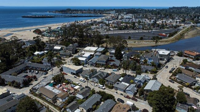 Santa Cruz, California, 95062, United States, ,Residential,For Sale,2048207