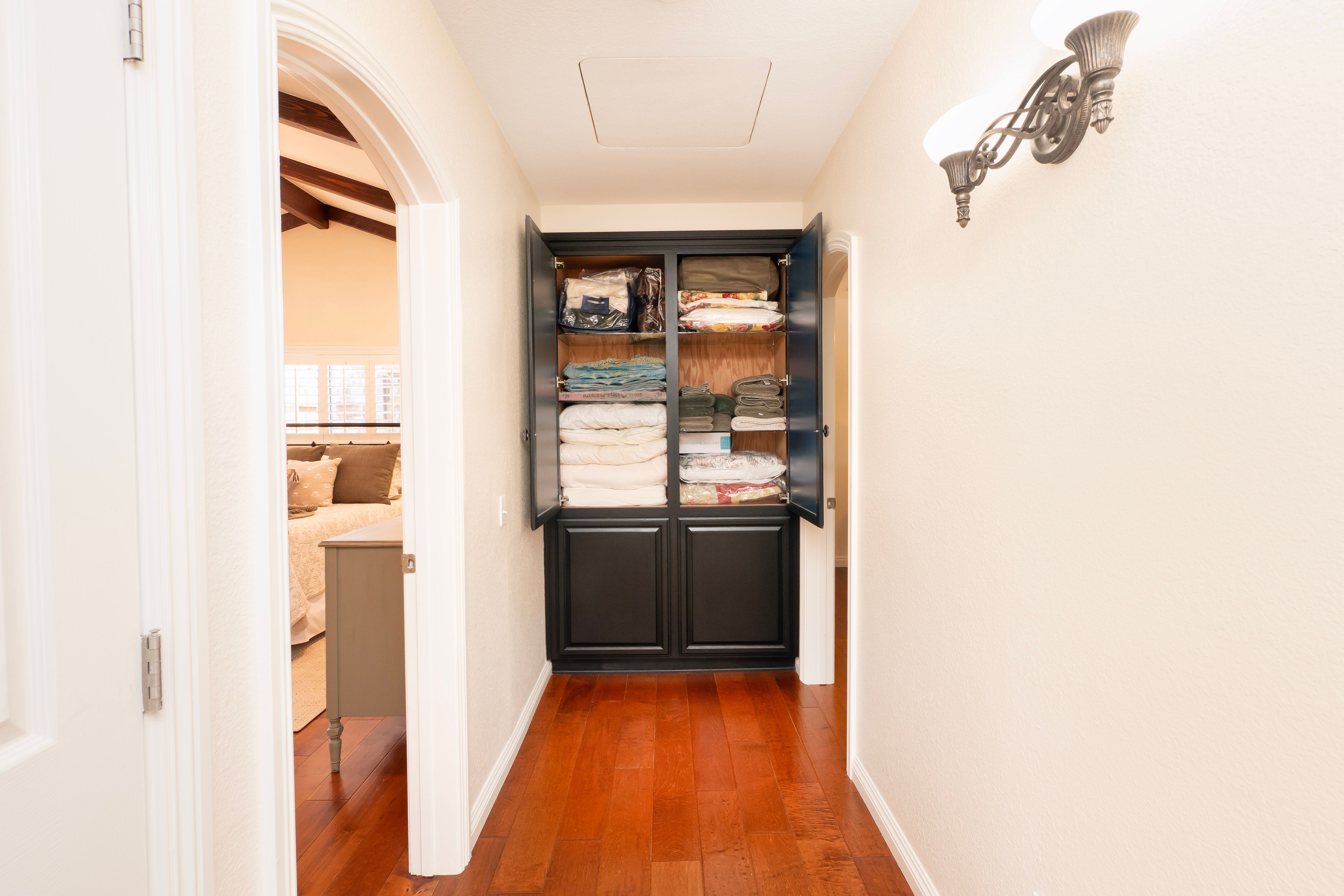  2372 Shadow Hill Drive, Riverside, CA 92506 - 物件實景