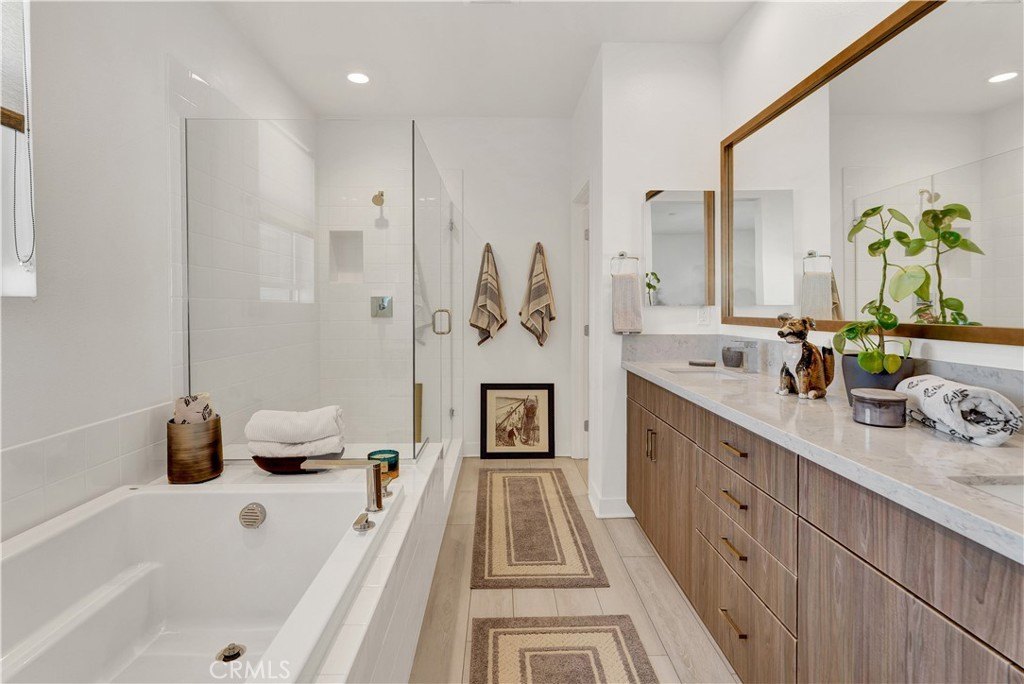 Covina, California, 91723, United States, 3 Bedrooms Bedrooms, ,3 BathroomsBathrooms,Residential,For Sale,1915122