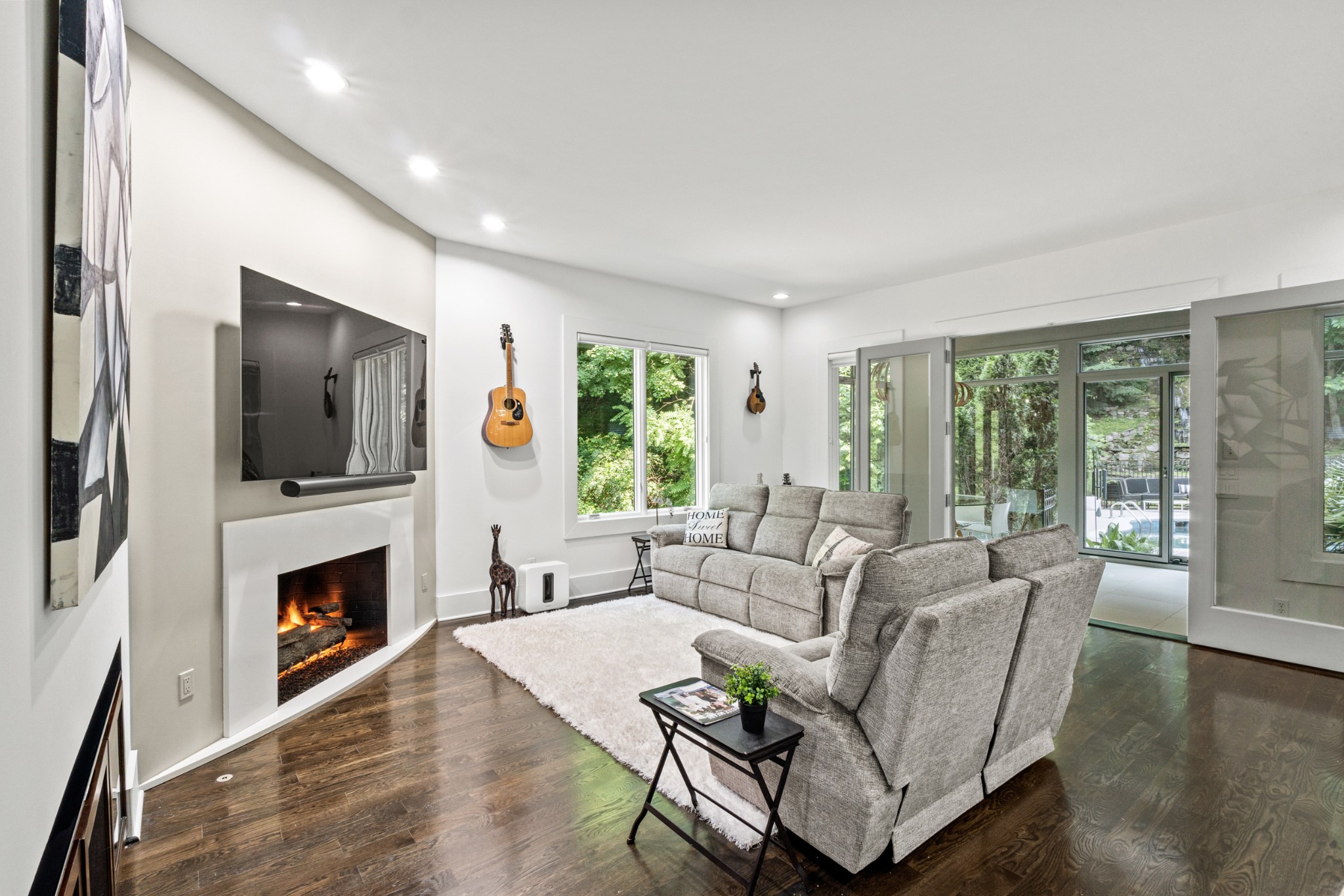 Nashville, Tennessee, 37215, United States, 5 Bedrooms Bedrooms, ,11 BathroomsBathrooms,Residential,For Sale,1885456