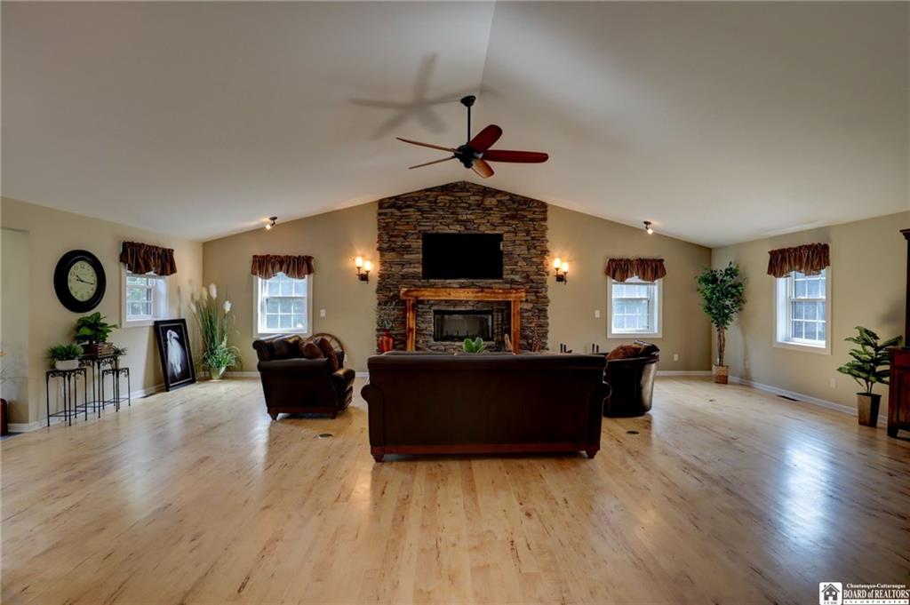 Mayville, New York, 14757, United States, 3 Bedrooms Bedrooms, ,3 BathroomsBathrooms,Residential,For Sale,1983275