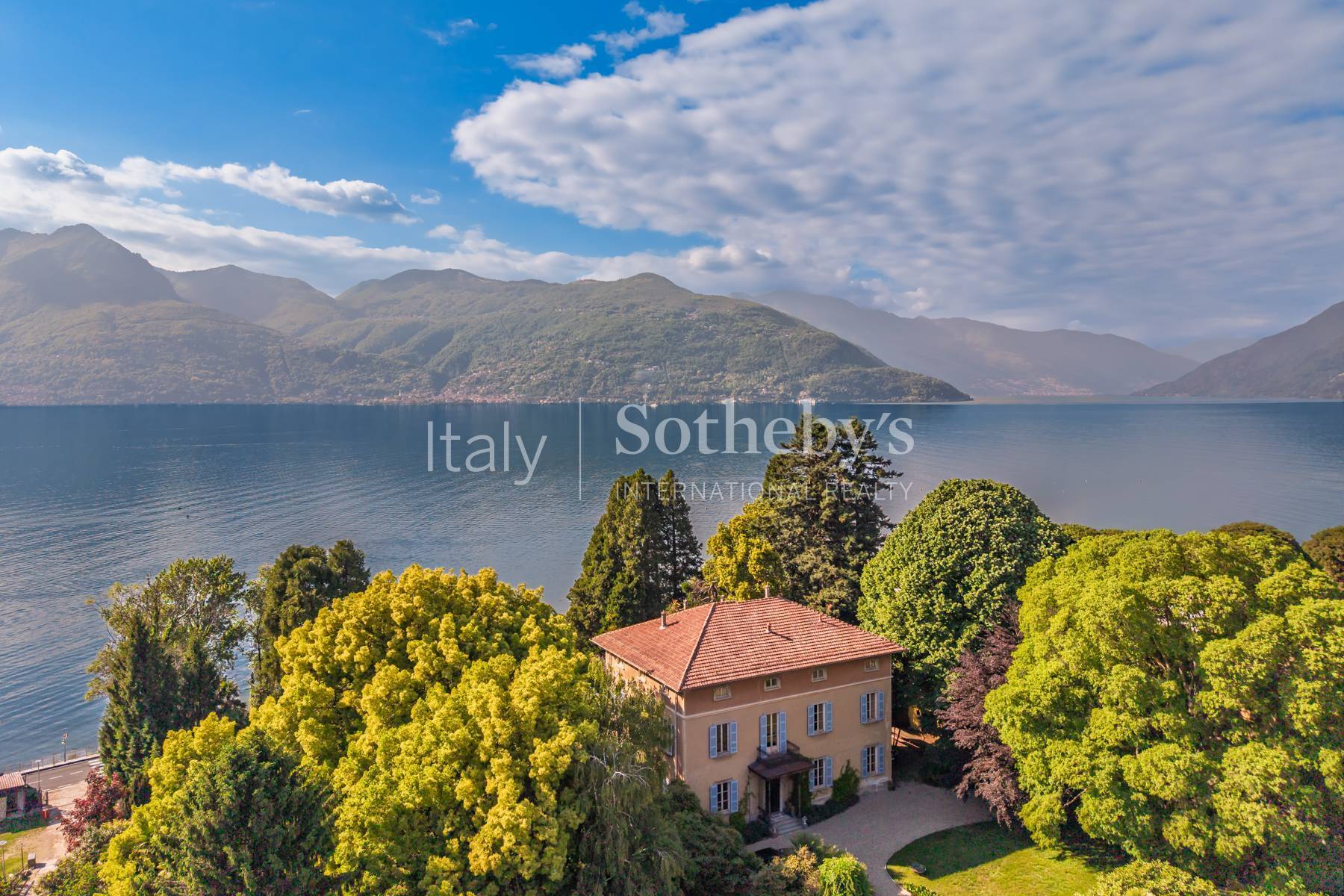  Prestigious and exclusive lakefront Art Nouveau villa - 物件實景