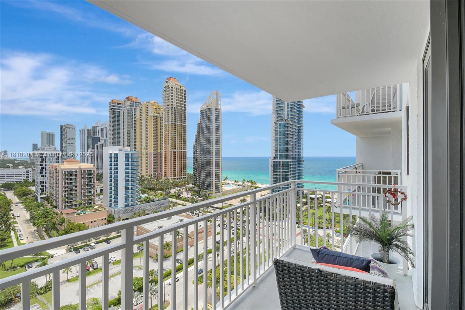 Sunny Isles Beach, Florida, 33160, United States, 2 Bedrooms Bedrooms, ,2 BathroomsBathrooms,Residential,For Sale,1837266