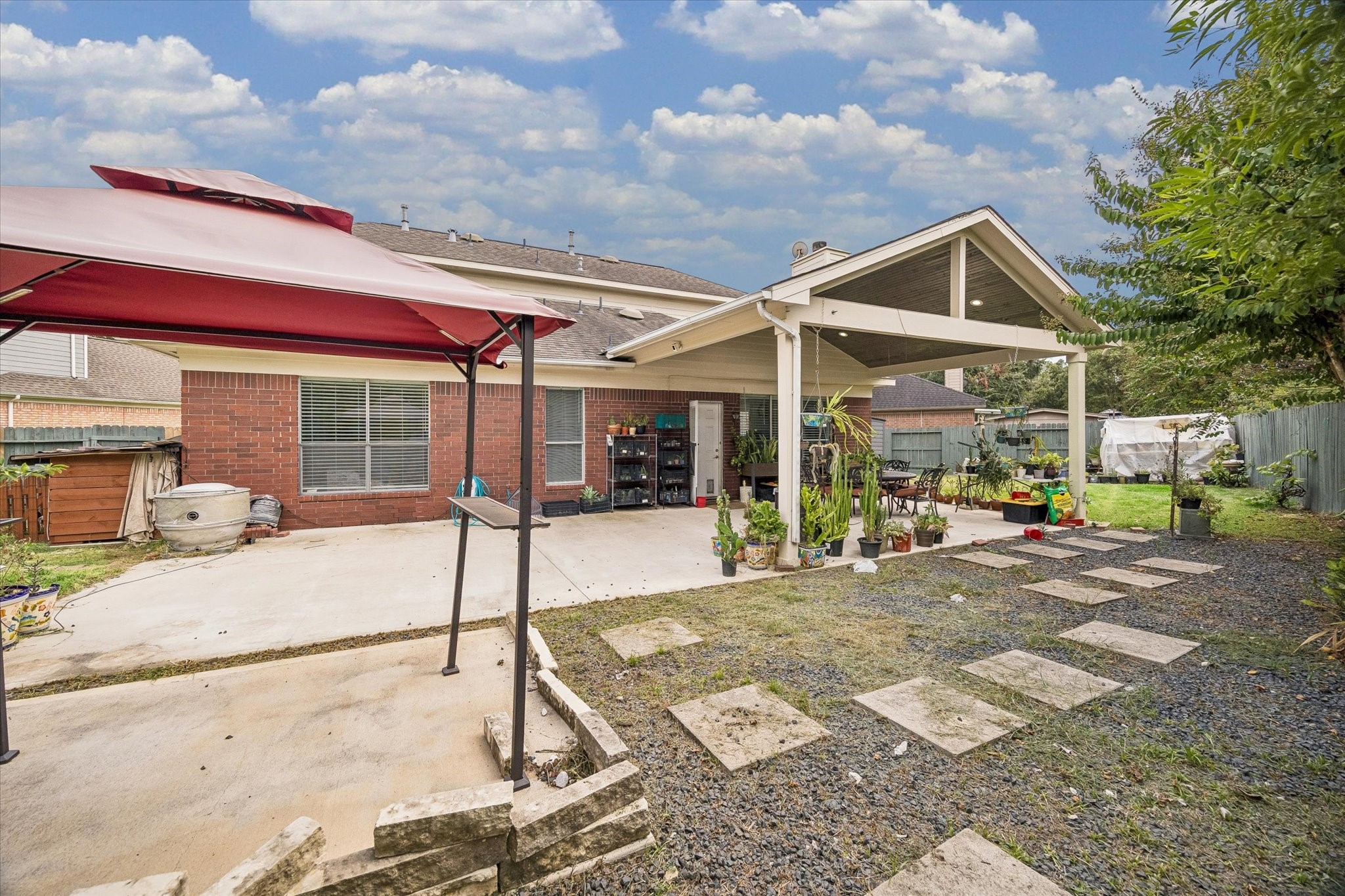  9818 Sandtown Circle - 物件實景
