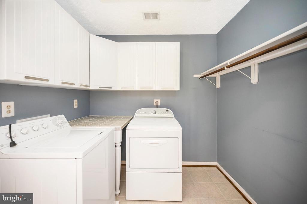 Woodbridge, Virginia, 22192, United States, 3 Bedrooms Bedrooms, ,3 BathroomsBathrooms,Residential,For Sale,1921378