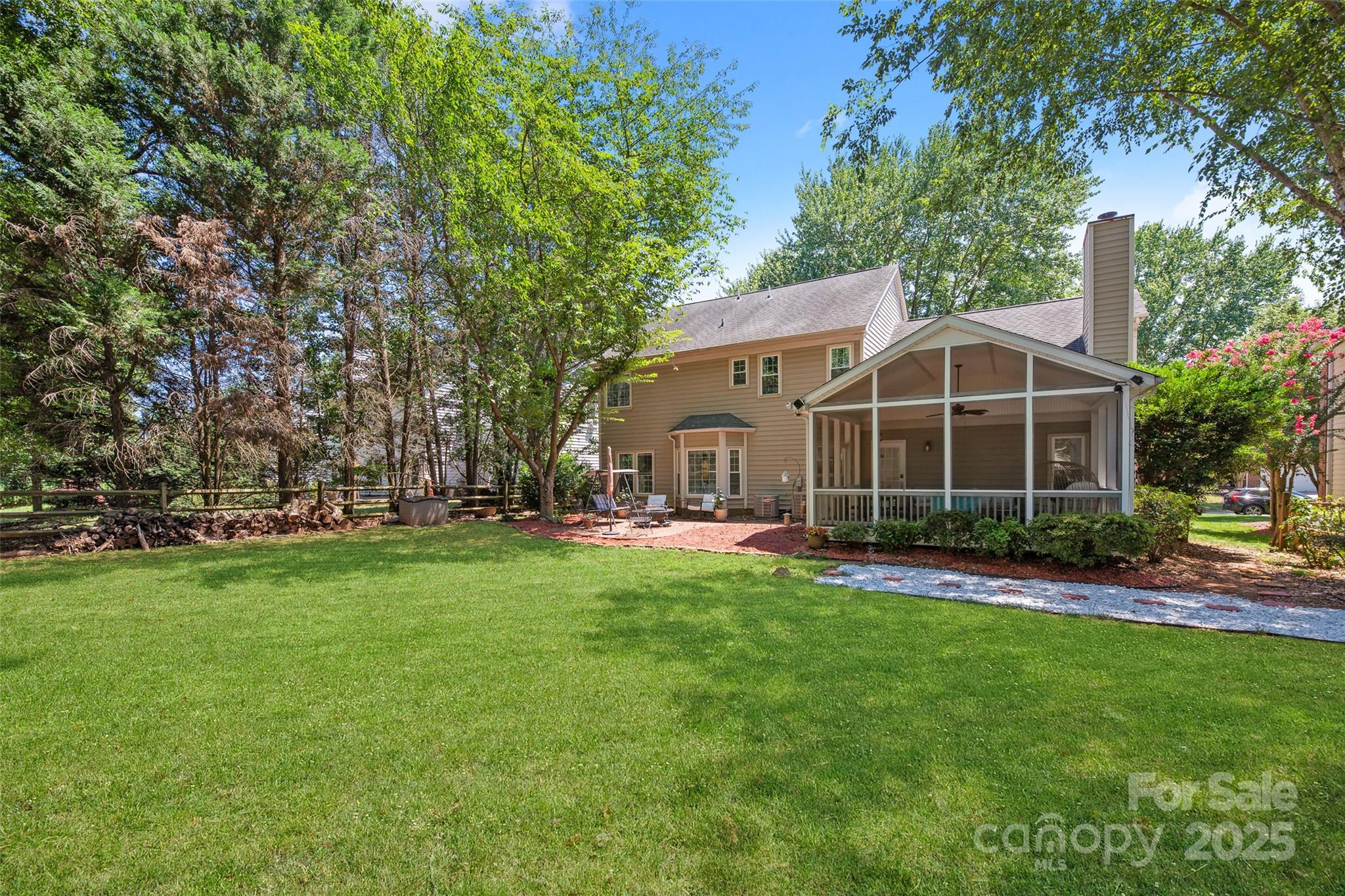 Huntersville, North Carolina, 28078, United States, 4 Bedrooms Bedrooms, ,3 BathroomsBathrooms,Residential,For Sale,1903778