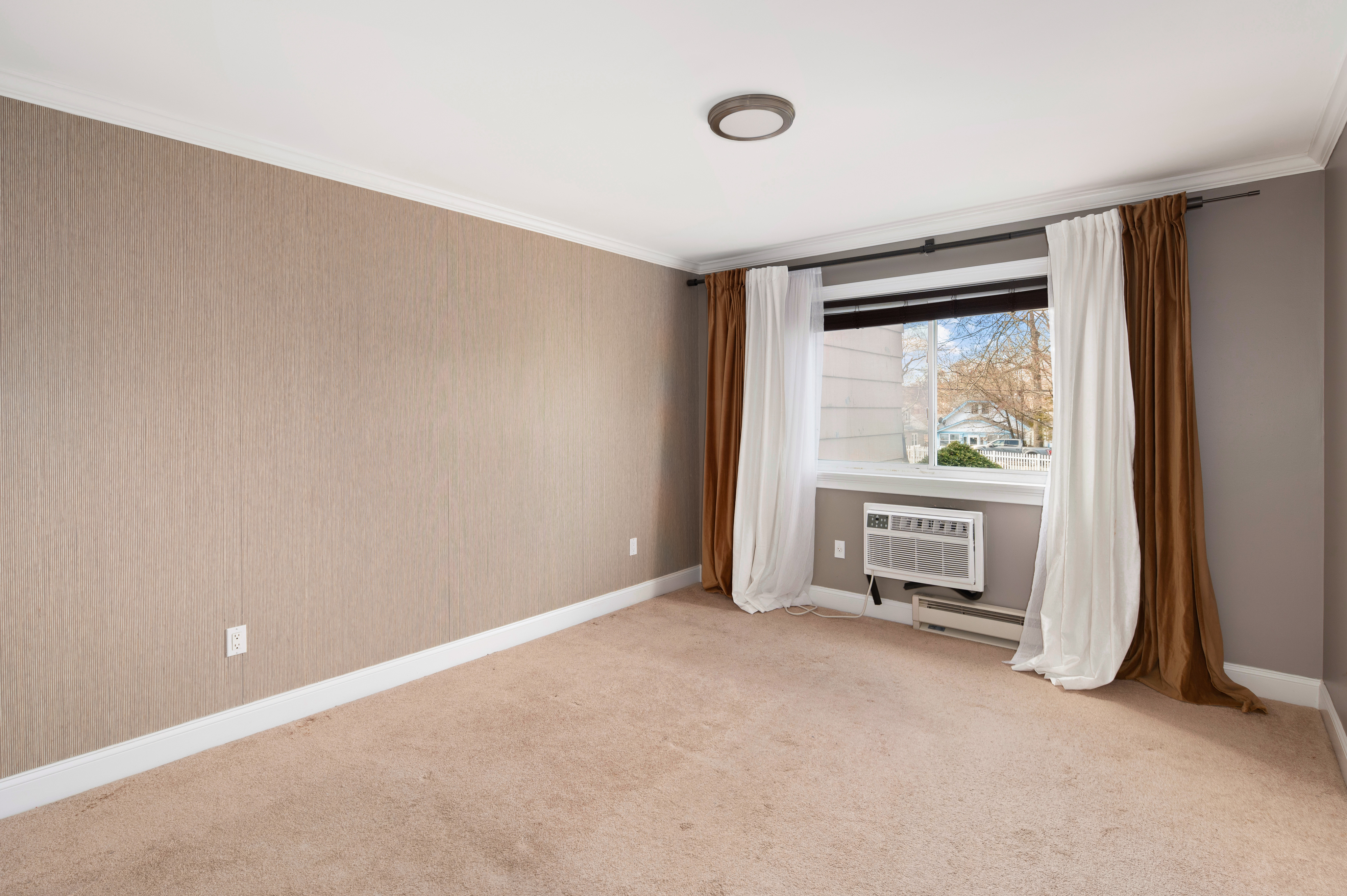  201 Highview Avenue - 物件實景