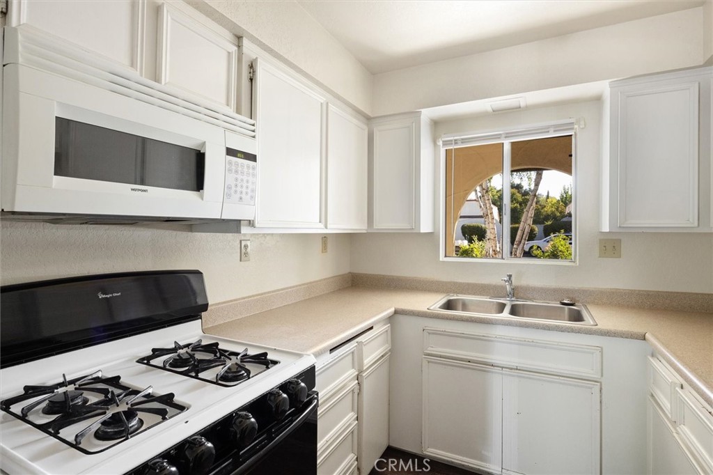 Atascadero, California, 93422, United States, 3 Bedrooms Bedrooms, ,2 BathroomsBathrooms,Residential,For Sale,1931939