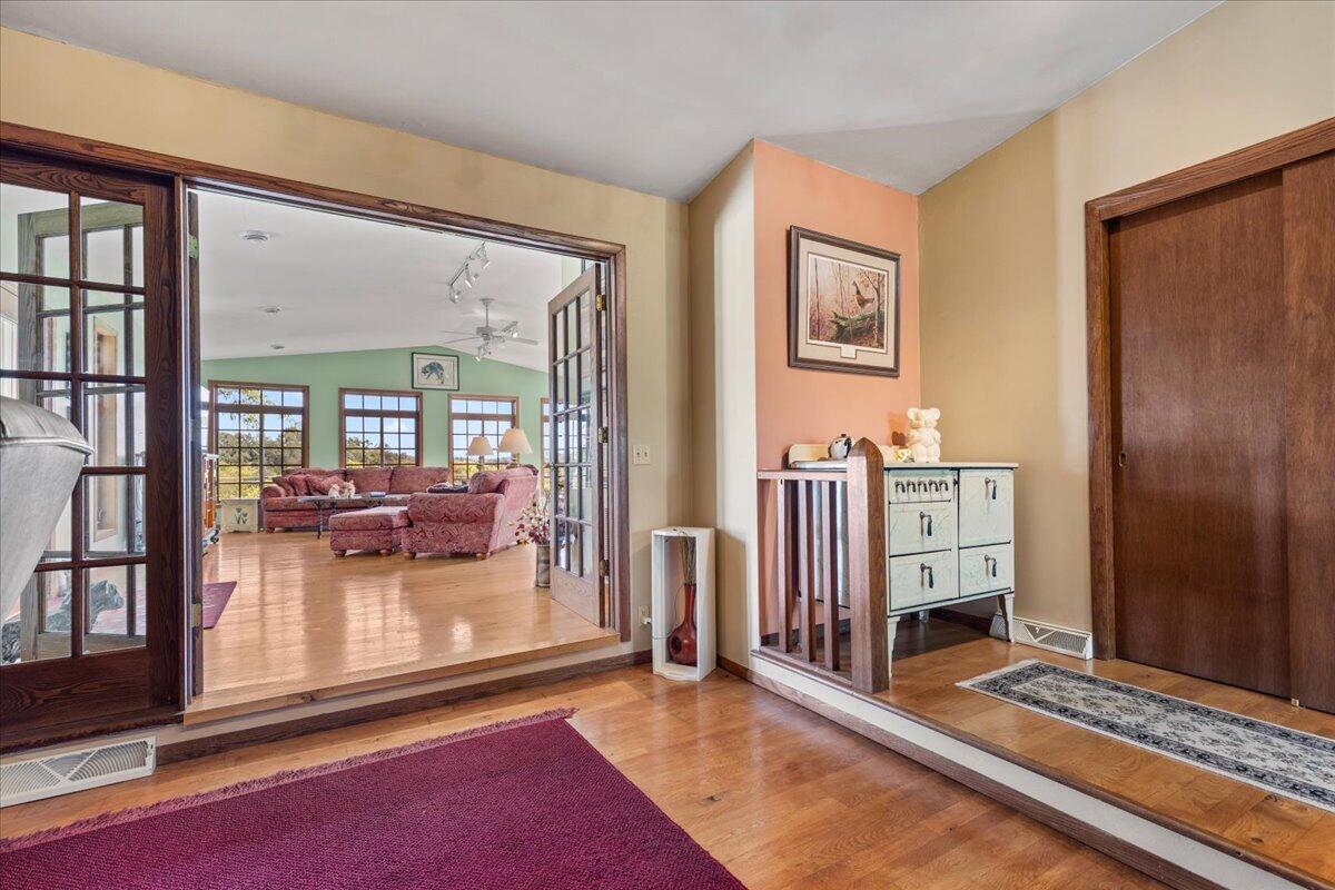 West Bend, Wisconsin, 53095, United States, 3 Bedrooms Bedrooms, ,2 BathroomsBathrooms,Residential,For Sale,1917208