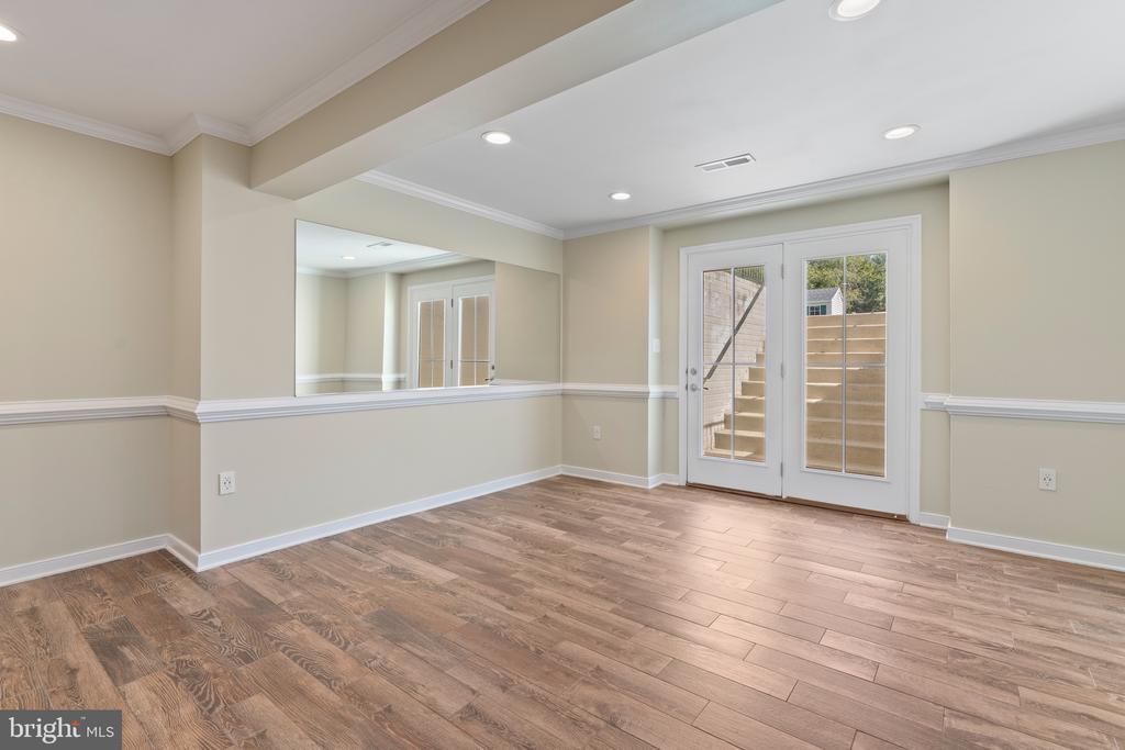 Fredericksburg, Virginia, 22408, United States, 4 Bedrooms Bedrooms, ,4 BathroomsBathrooms,Residential,For Sale,1932682