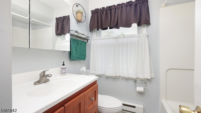 Delaware Twp., New Jersey, 08559, United States, 4 Bedrooms Bedrooms, ,2 BathroomsBathrooms,Residential,For Sale,1940983