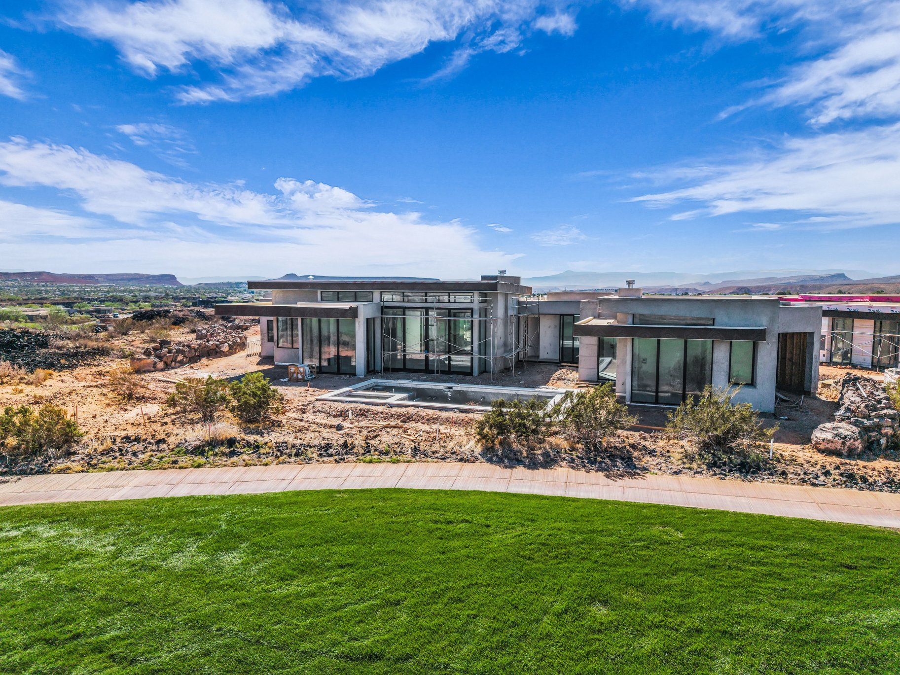  Black Desert Custom Home on Tom Weiskopf Championship Course Hole #7 - 物件實景