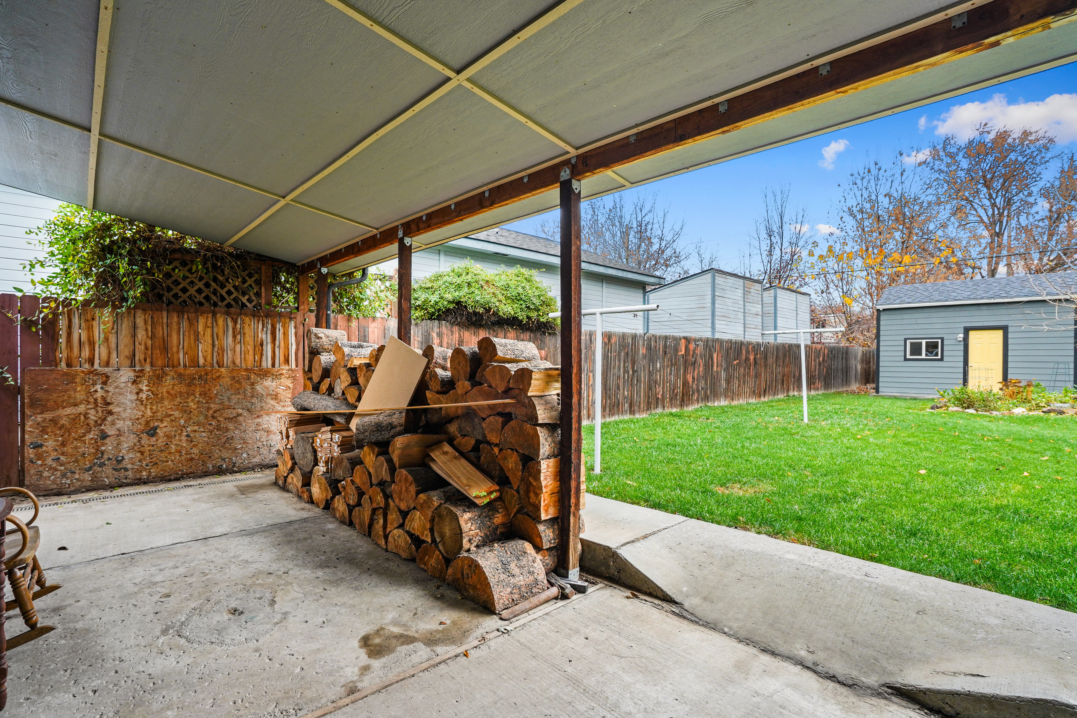  Lives Like Two Homes - 物件實景