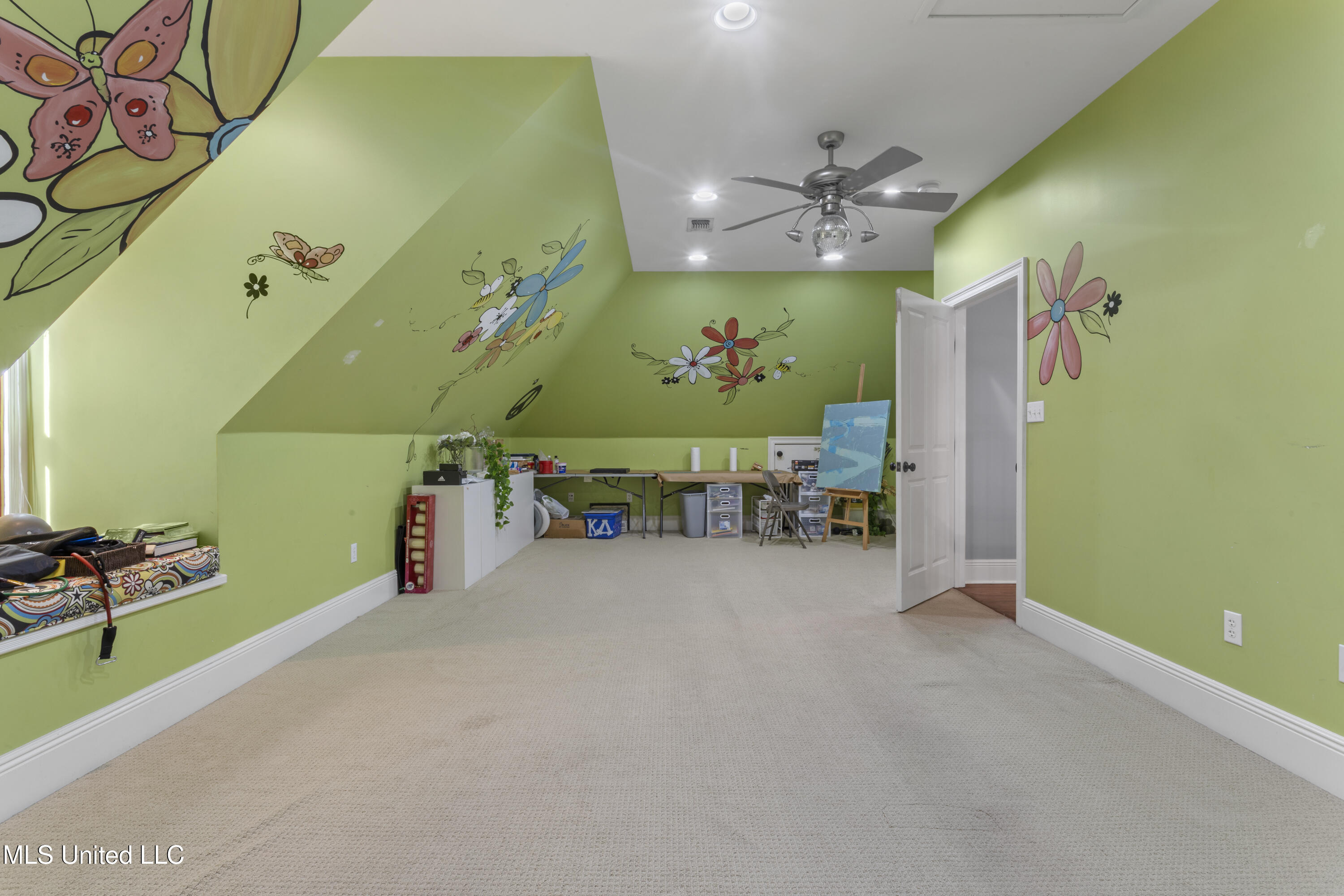 Biloxi, Mississippi, 39531, United States, 4 Bedrooms Bedrooms, ,3 BathroomsBathrooms,Residential,For Sale,1941819