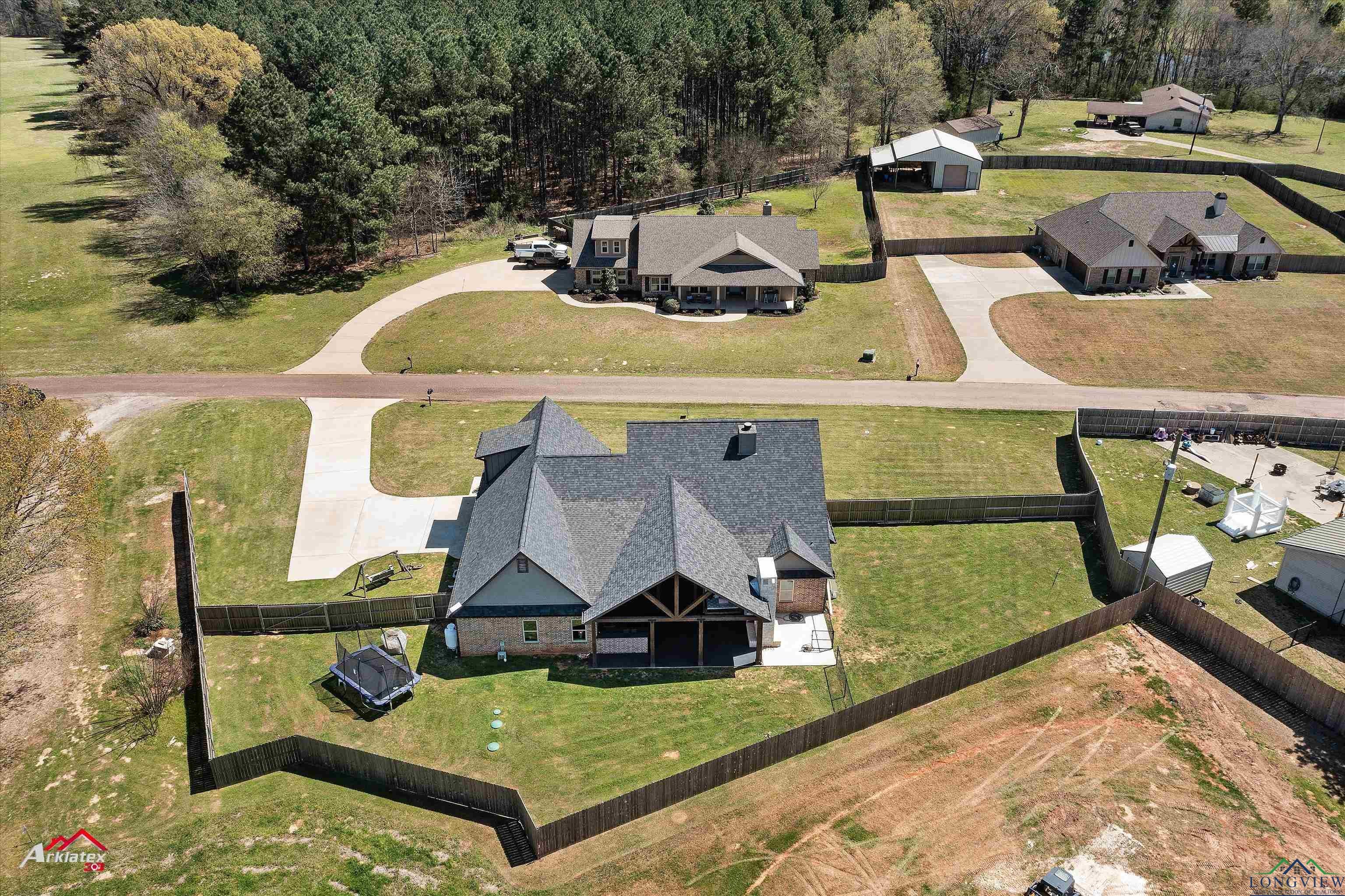 Hallsville, Texas, 75650-3511, United States, 4 Bedrooms Bedrooms, ,3 BathroomsBathrooms,Residential,For Sale,1980280