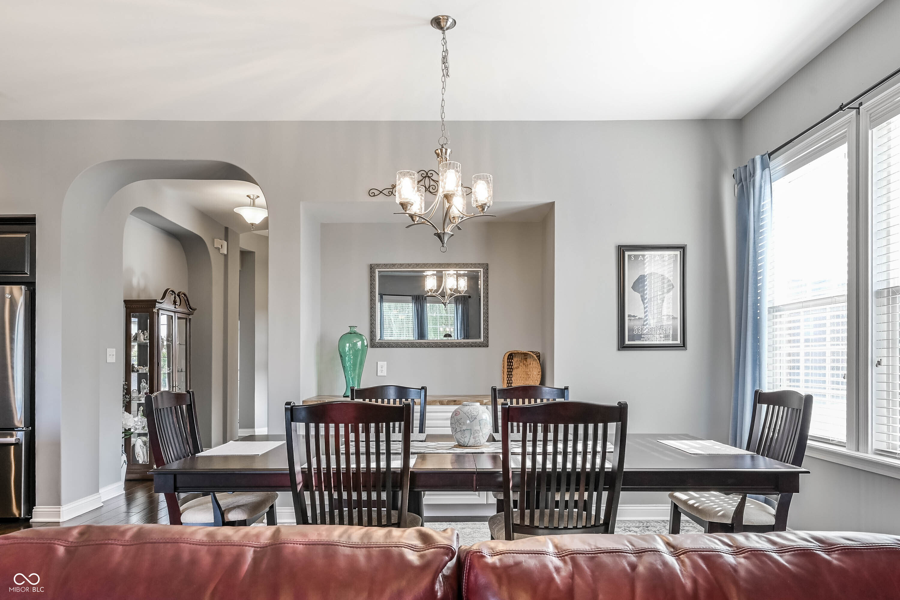 Zionsville, Indiana, 46077, United States, 4 Bedrooms Bedrooms, ,4 BathroomsBathrooms,Residential,For Sale,1942762