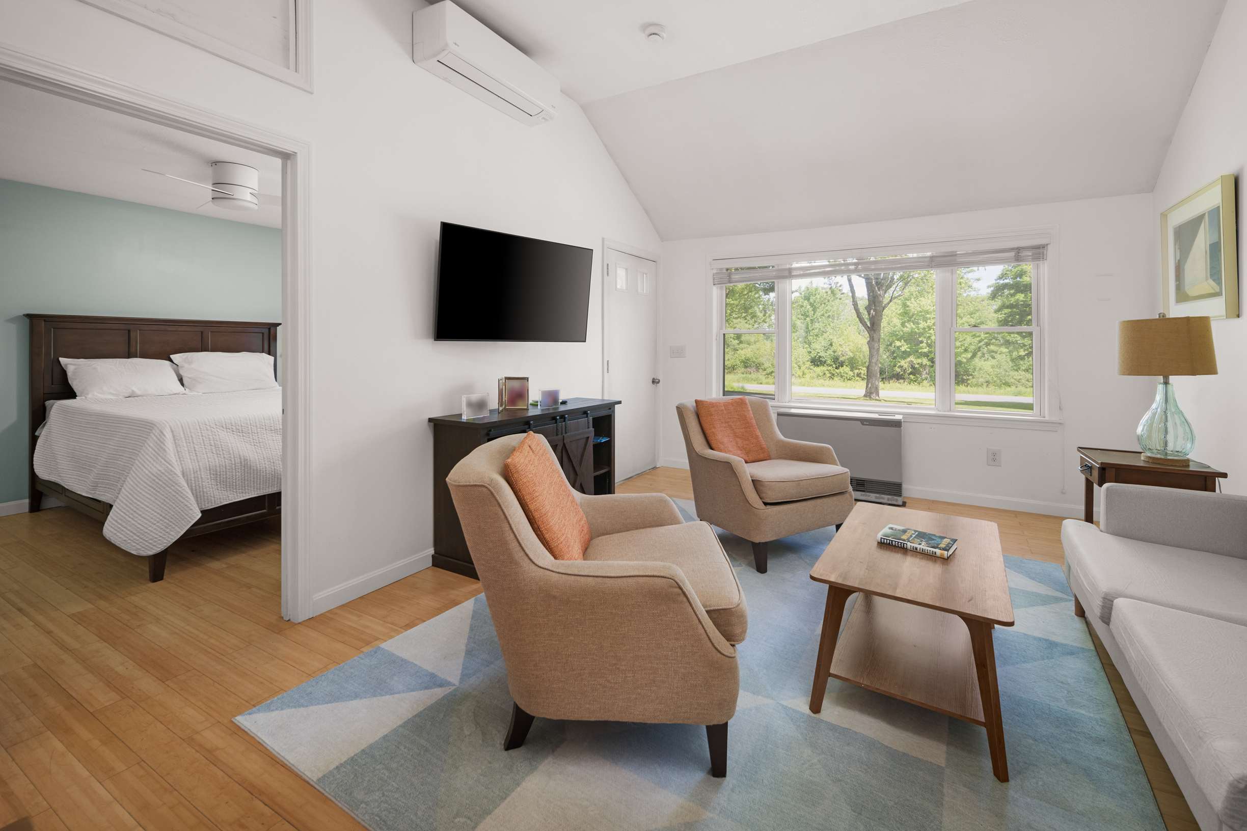  Effortless Single Level Living at 1 Bedroom Woodside Meadow Condo in York - 物件實景