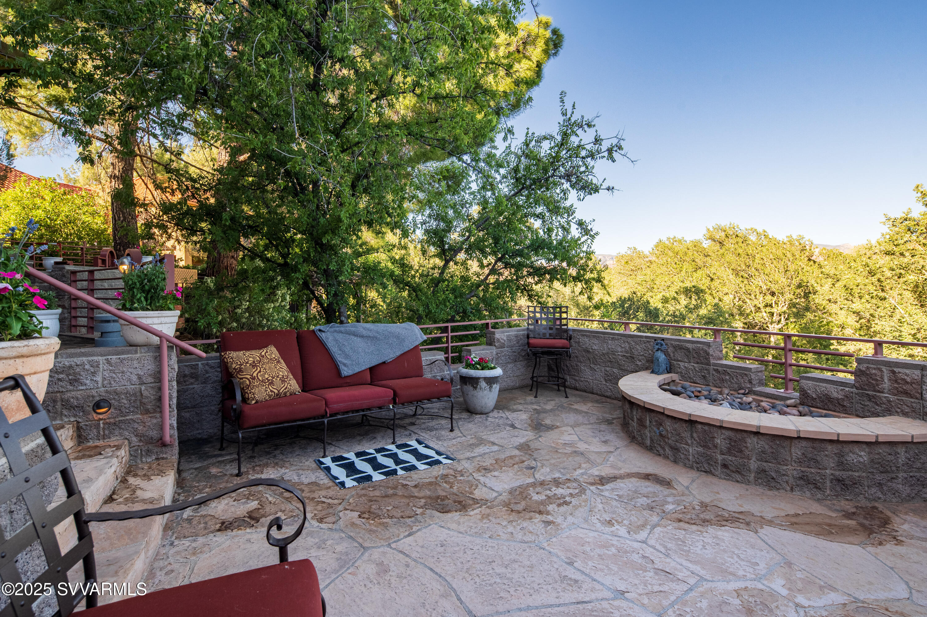Sedona, Arizona, 86336, United States, 4 Bedrooms Bedrooms, ,3 BathroomsBathrooms,Residential,For Sale,1895371