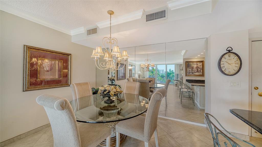 Sarasota, Florida, 34236, United States, 2 Bedrooms Bedrooms, ,2 BathroomsBathrooms,Residential,For Sale,1793887