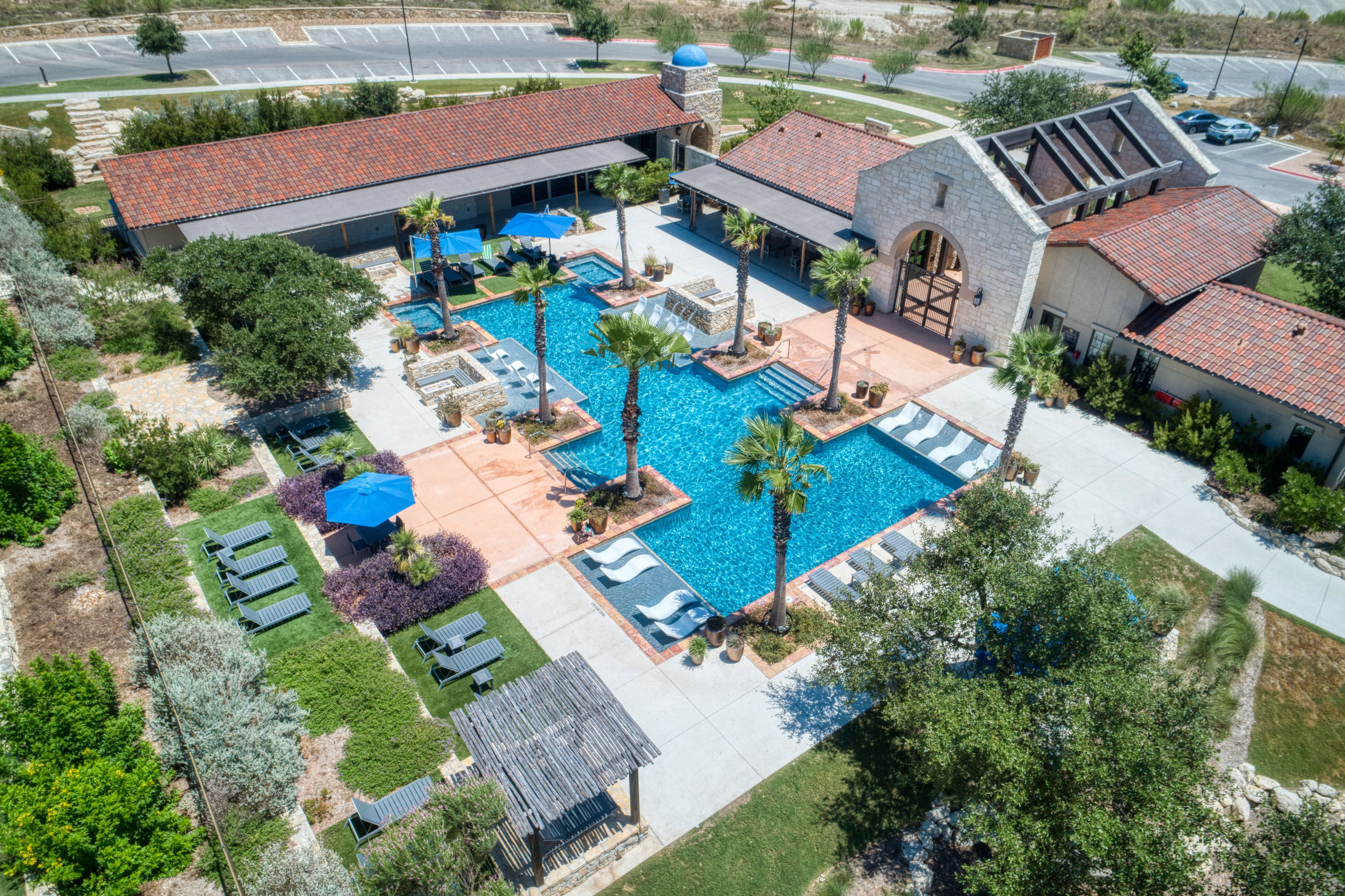  Hill County One Story, Modern Luxury Abundance of Extras - 物件實景