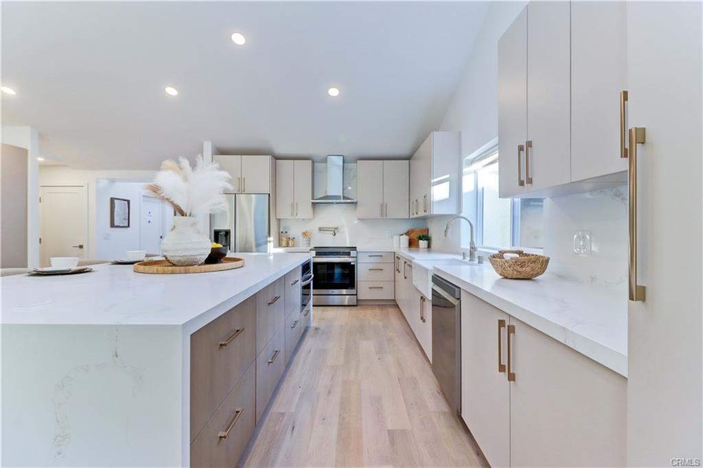 Laguna Woods, California, 92637, United States, 3 Bedrooms Bedrooms, ,1 BathroomBathrooms,Residential,For Sale,1987087